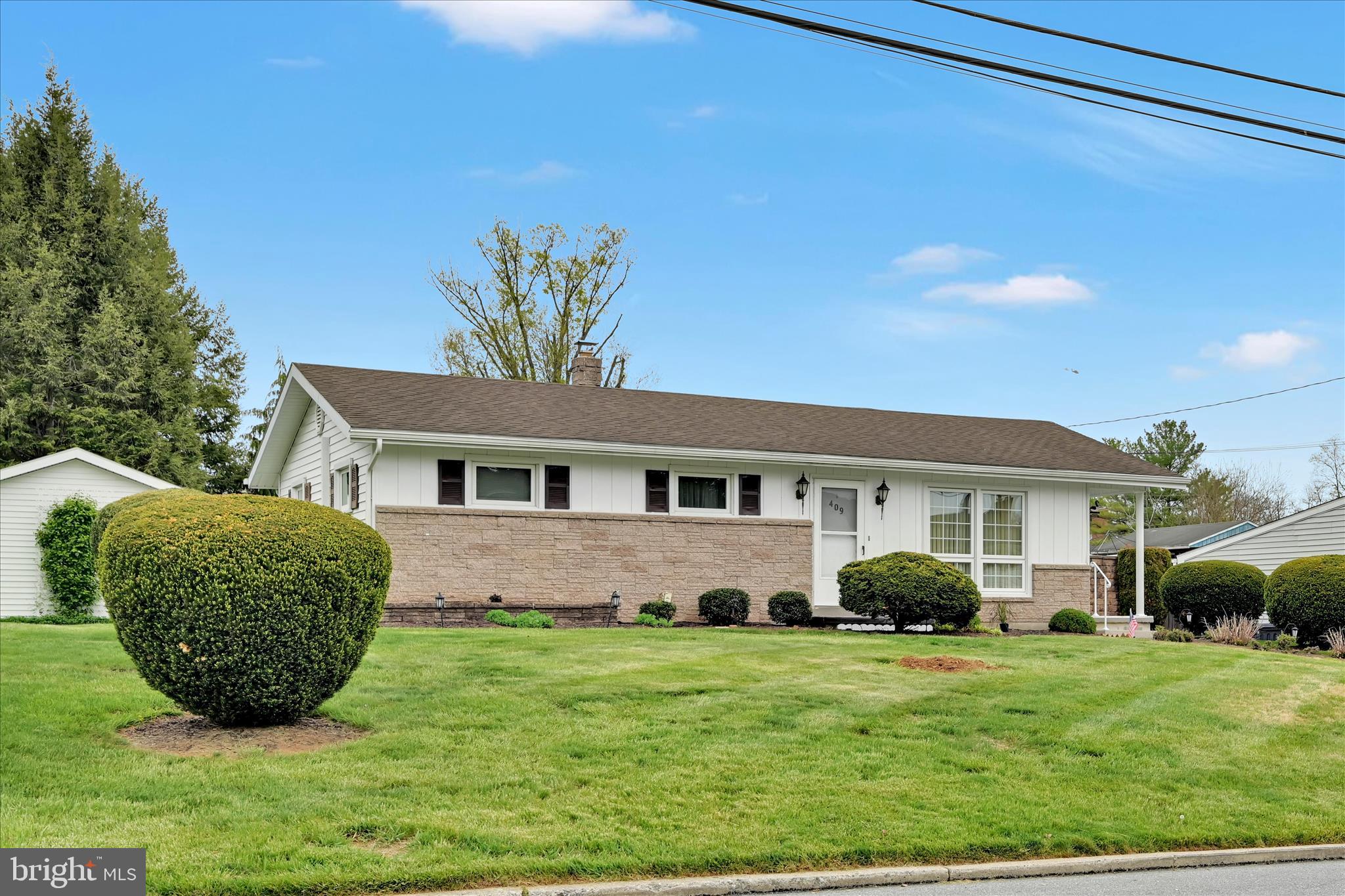 409 W LOCUST STREET