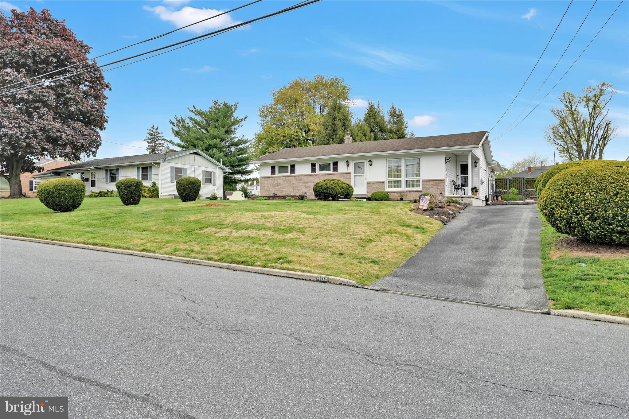 409 W LOCUST STREET