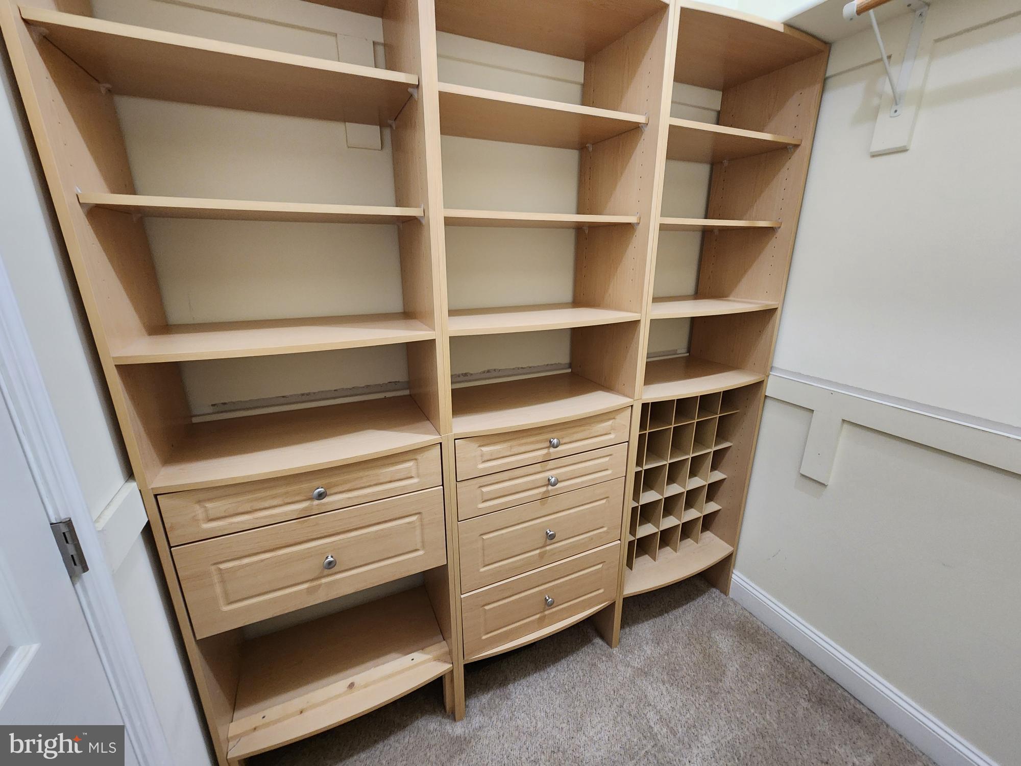 PEMBROKE GROVE - Residential