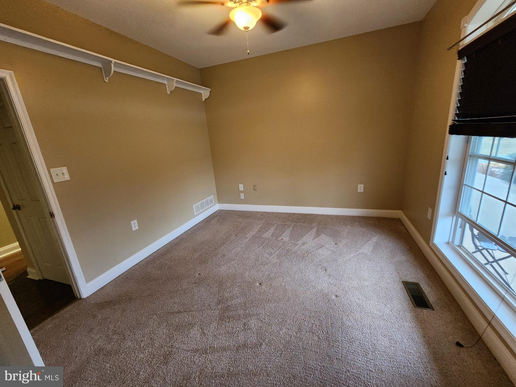 PEMBROKE GROVE - Residential