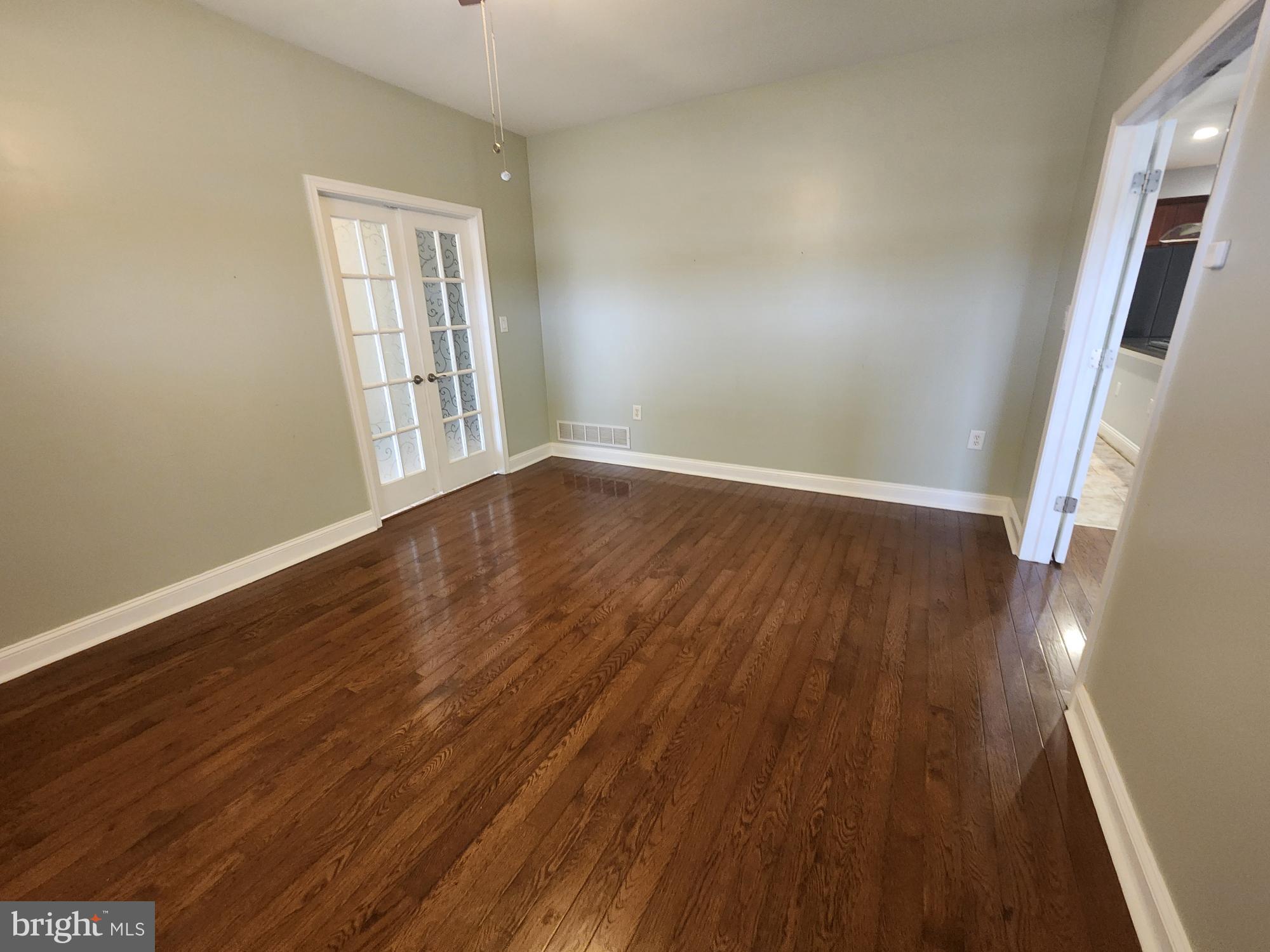 PEMBROKE GROVE - Residential