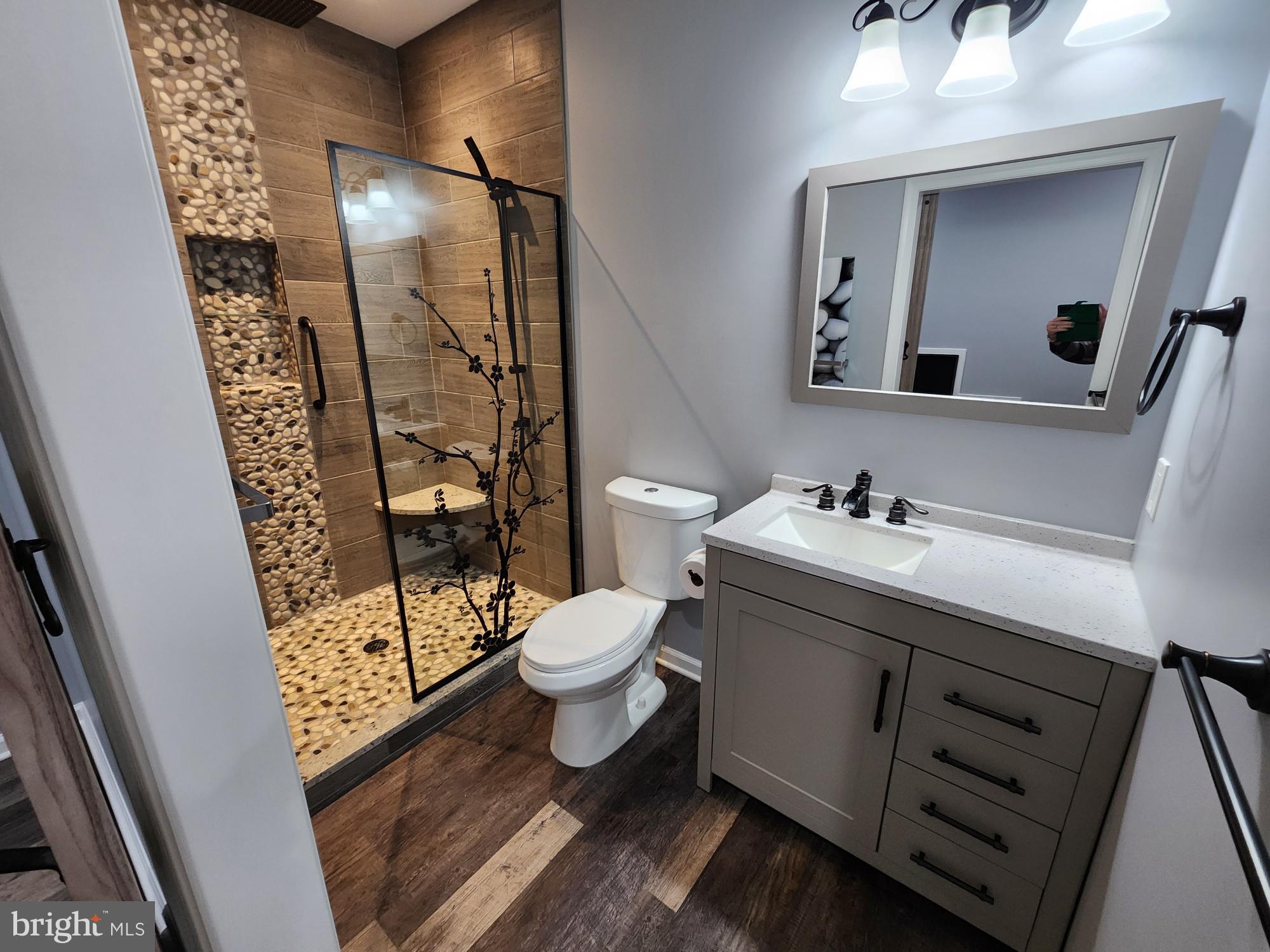 PEMBROKE GROVE - Residential