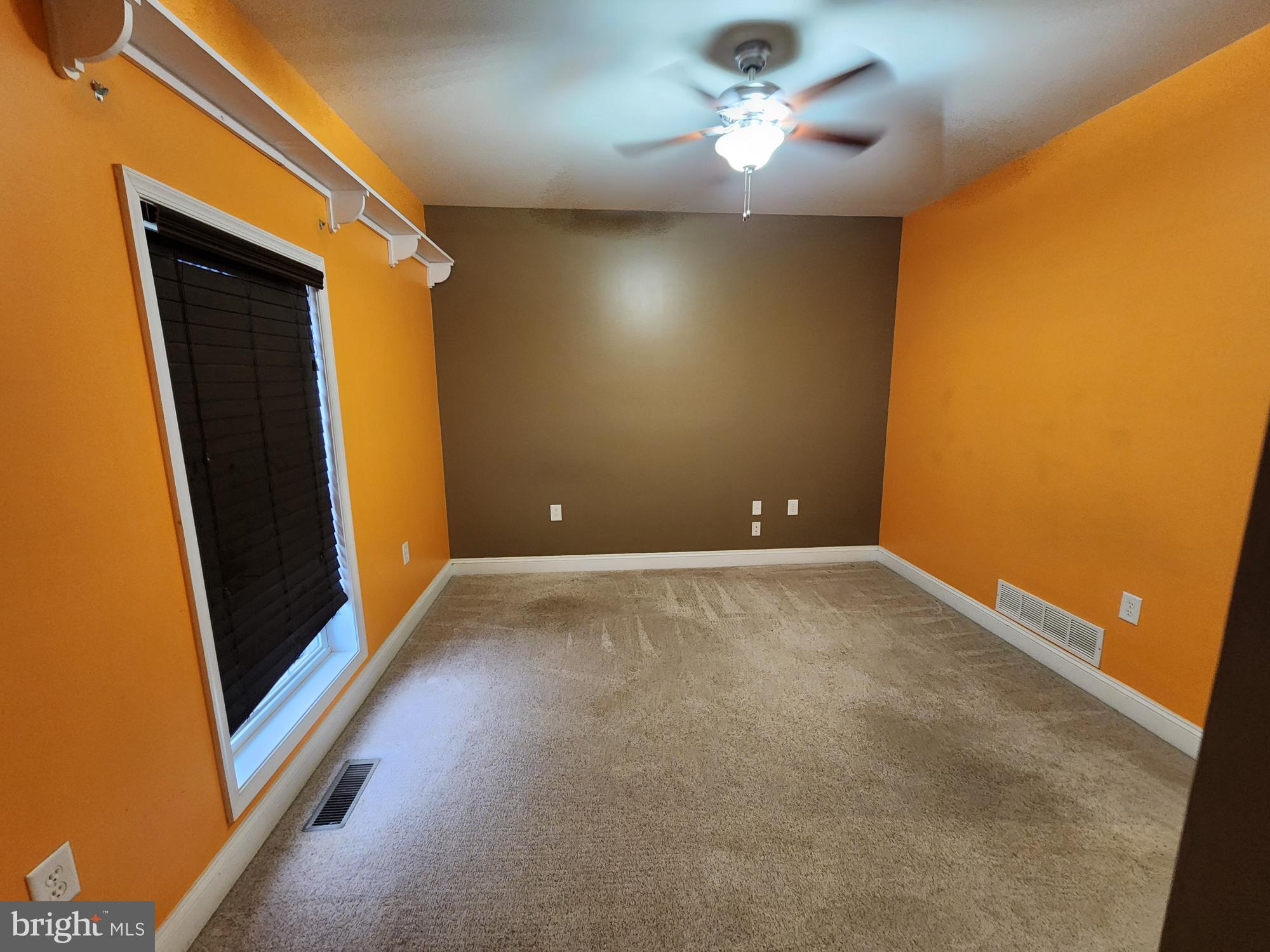 PEMBROKE GROVE - Residential