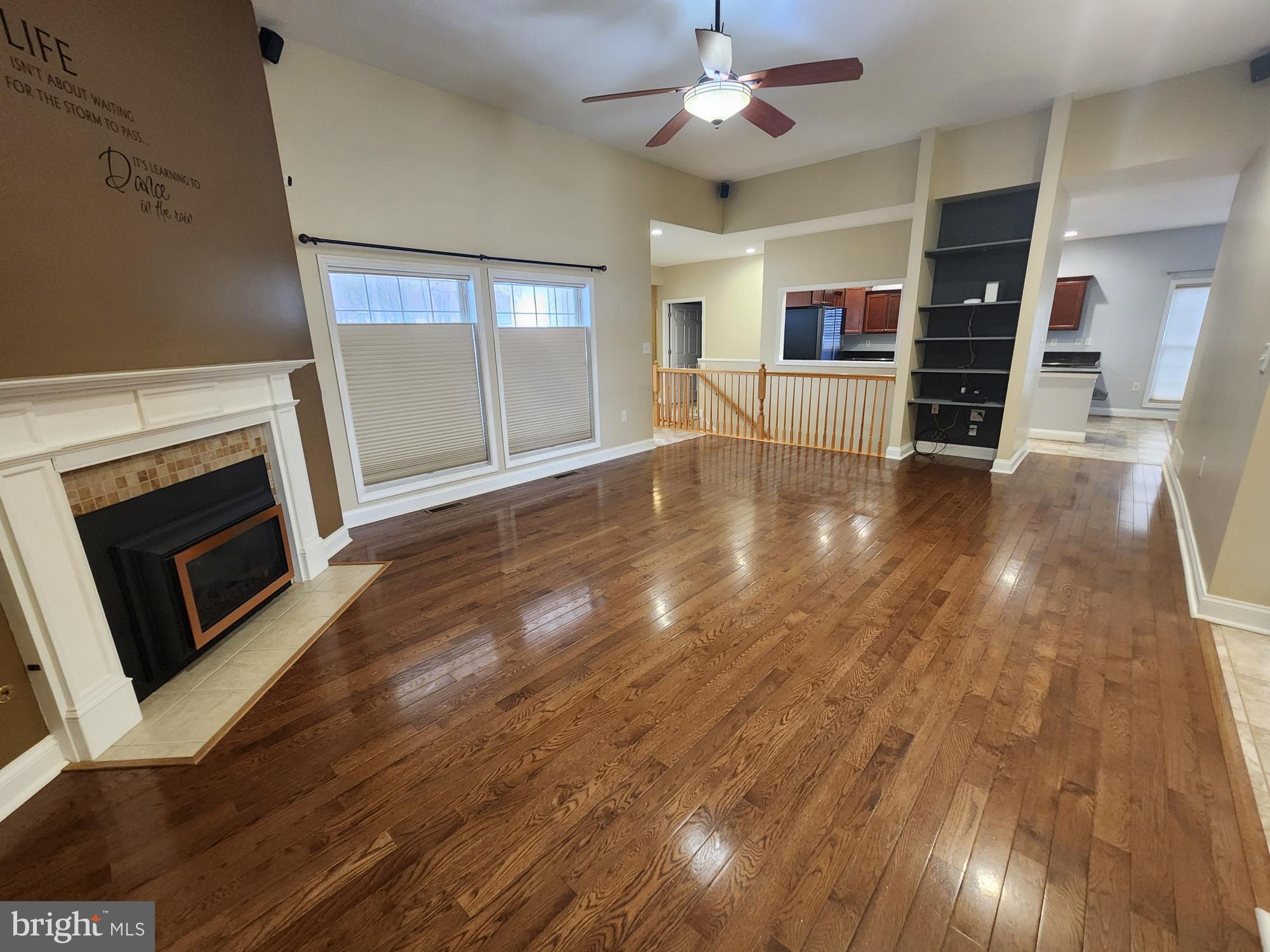 PEMBROKE GROVE - Residential