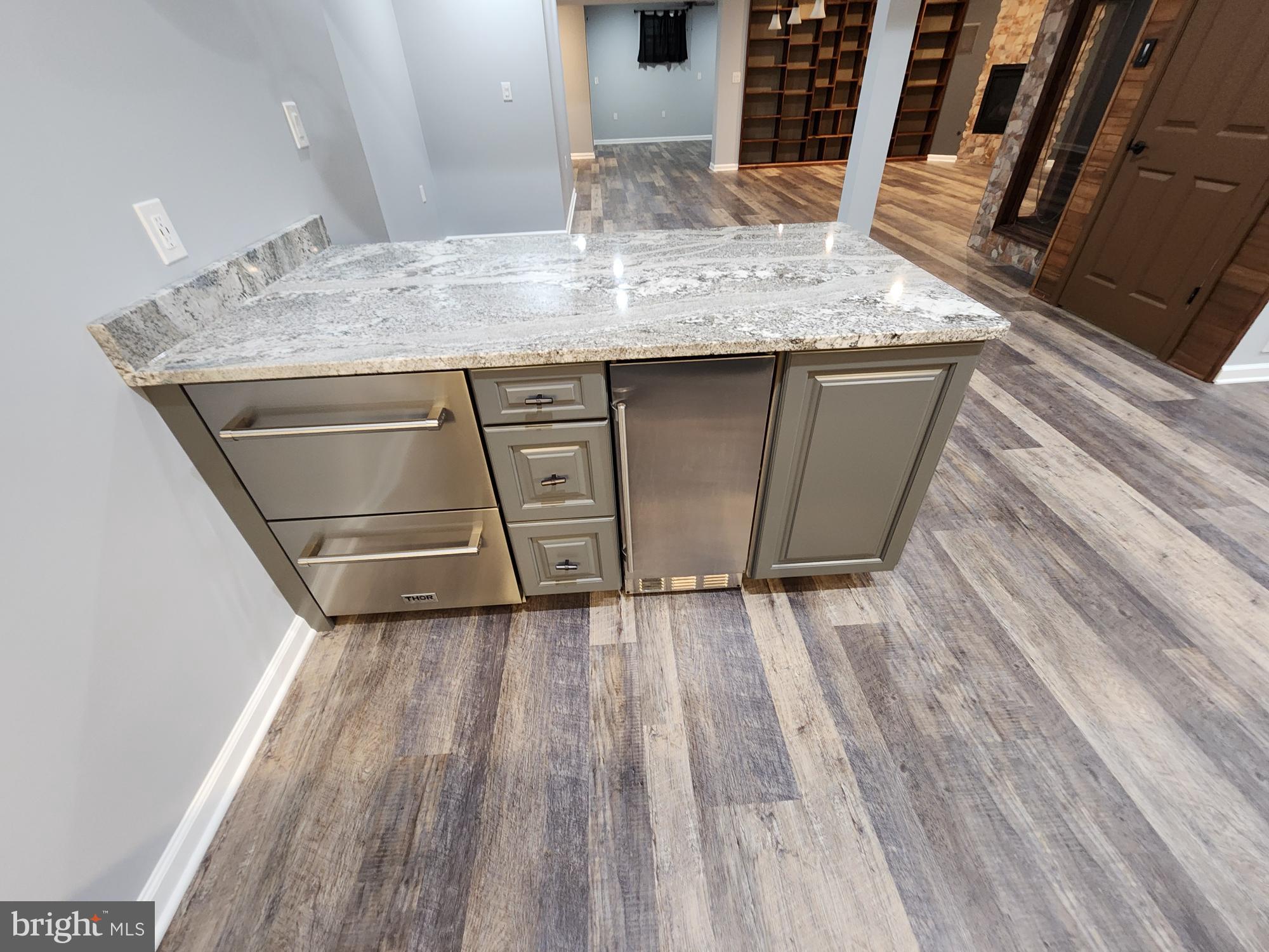 PEMBROKE GROVE - Residential