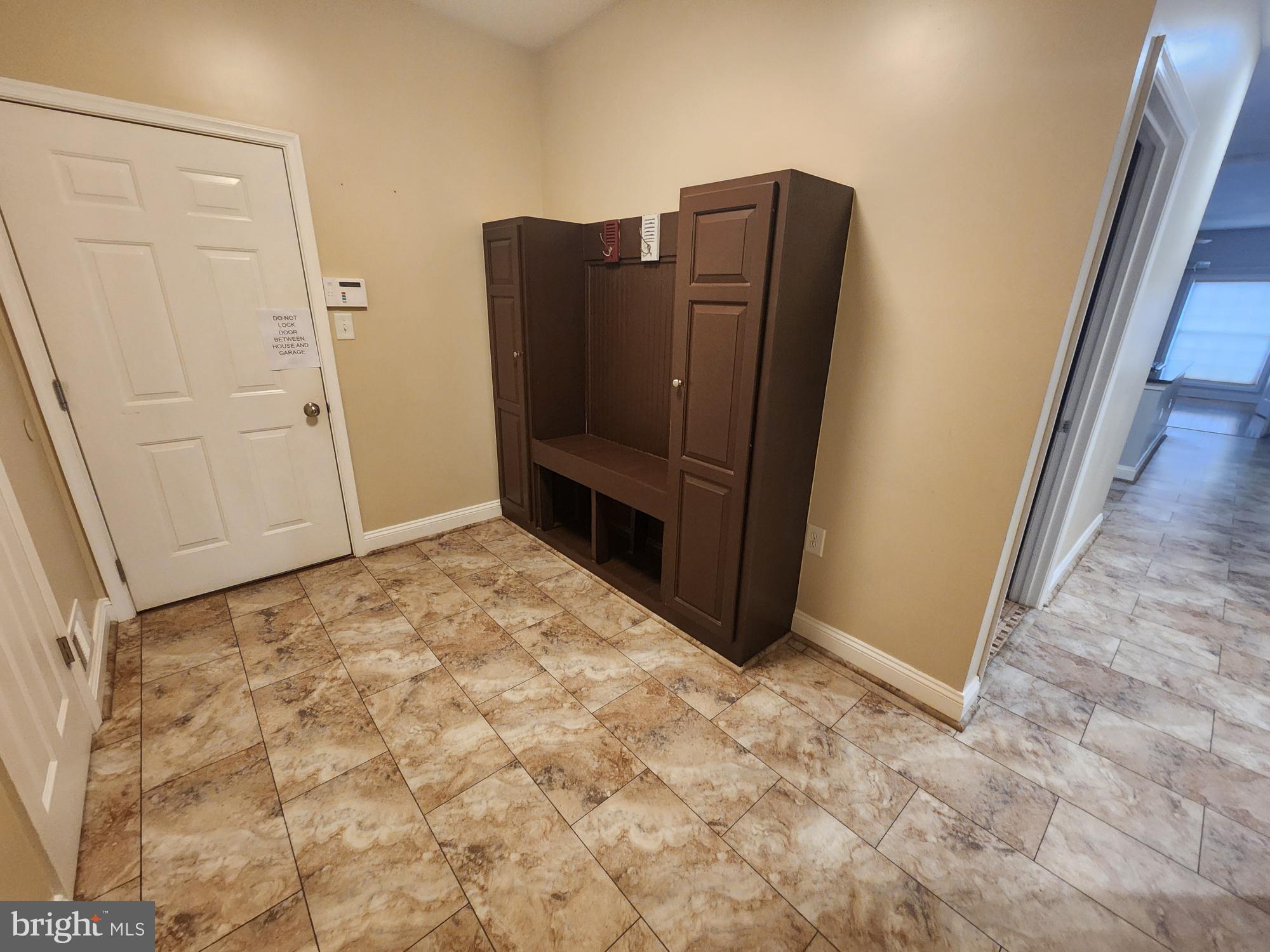 PEMBROKE GROVE - Residential