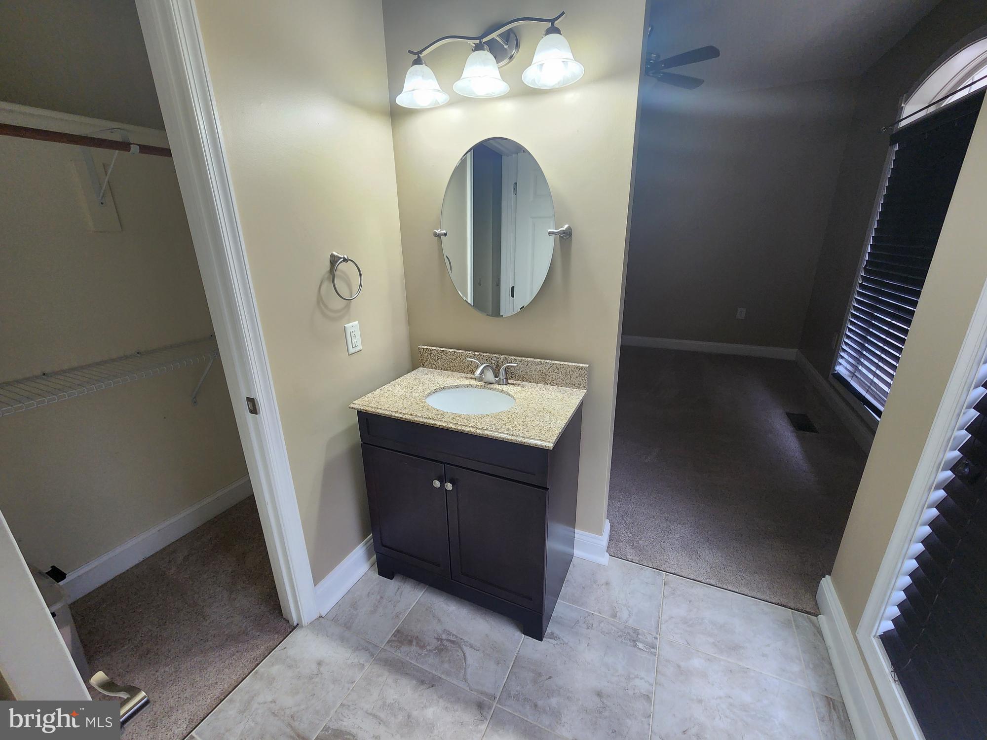 PEMBROKE GROVE - Residential