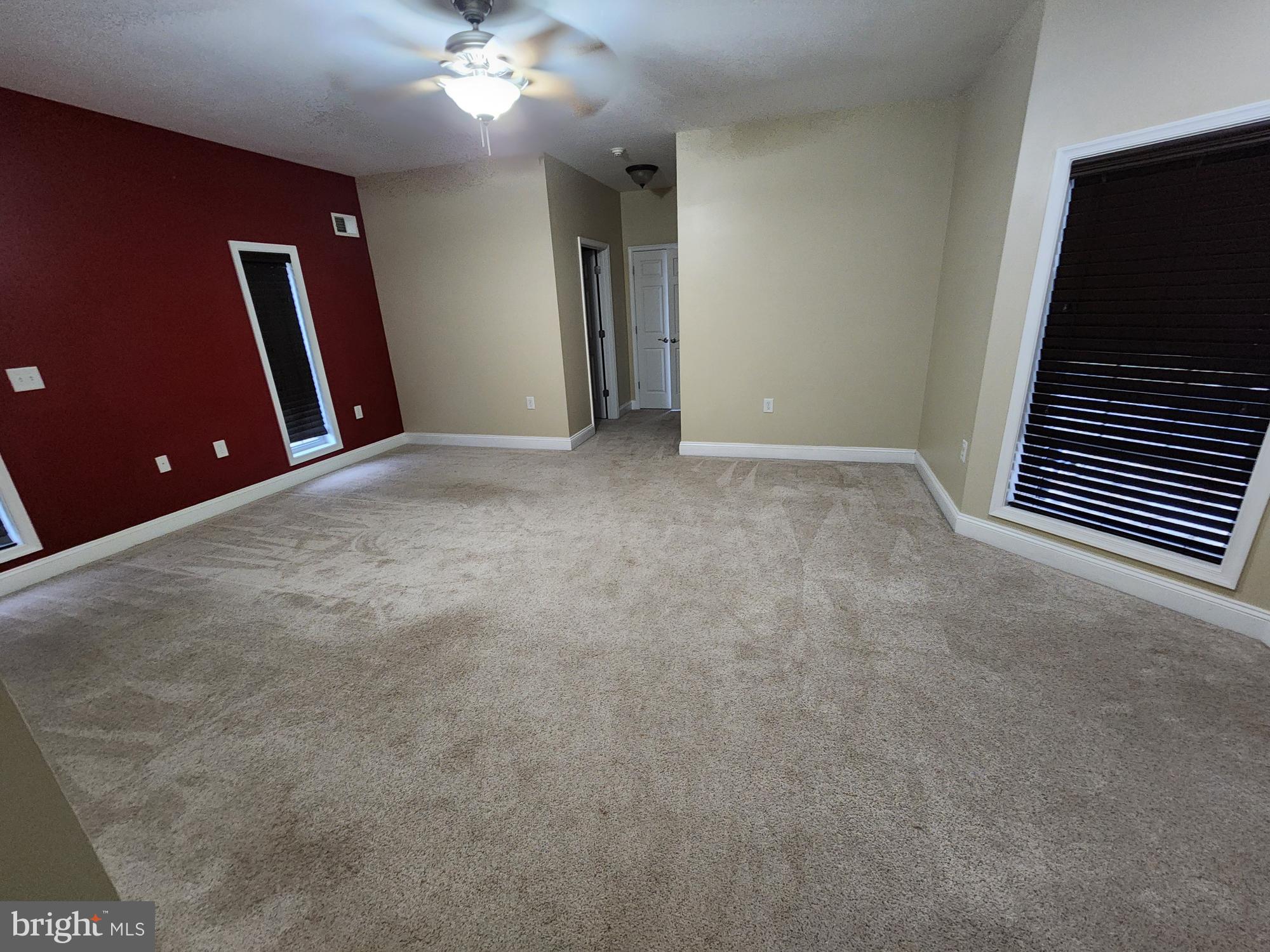 PEMBROKE GROVE - Residential