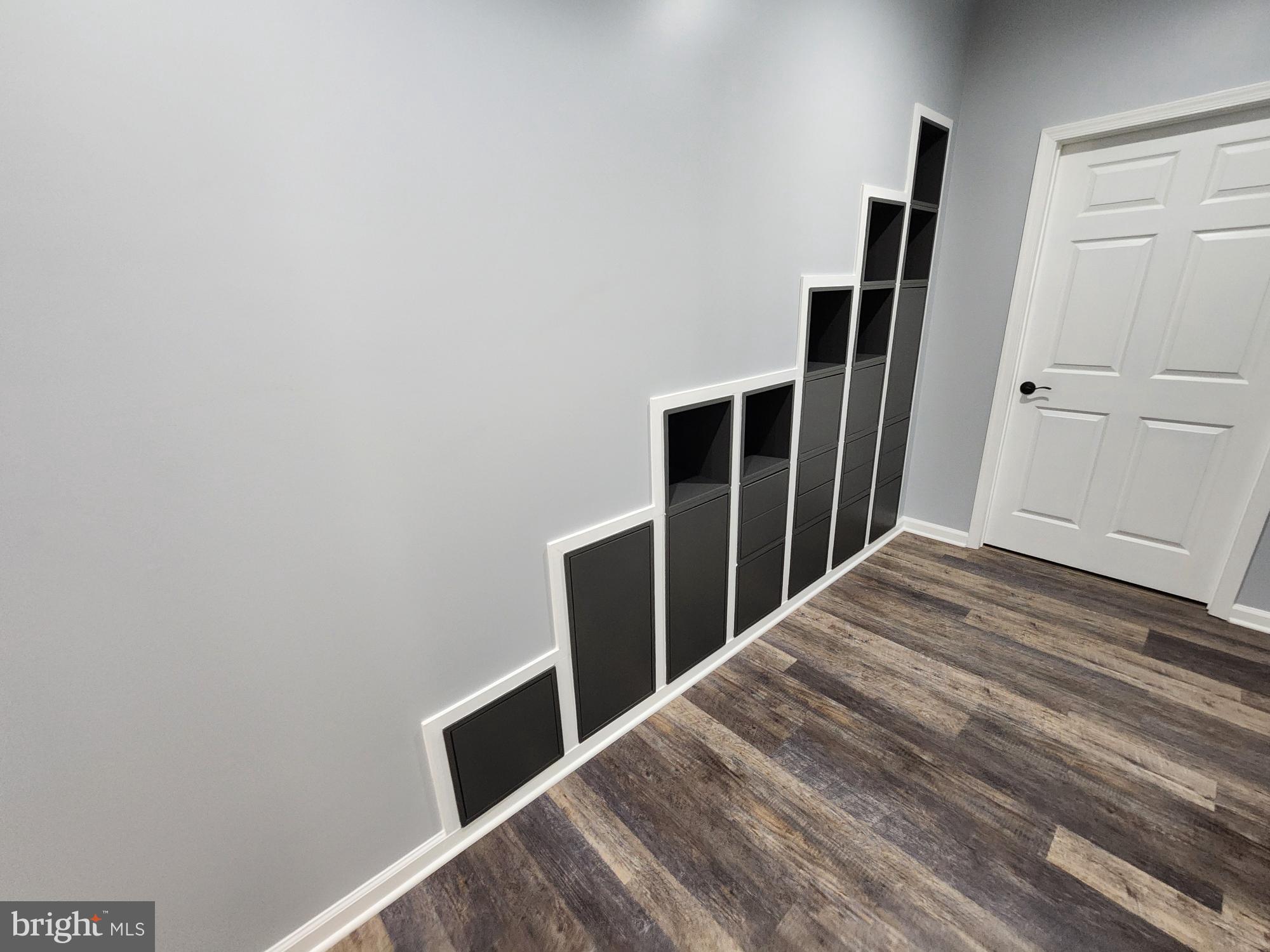 PEMBROKE GROVE - Residential