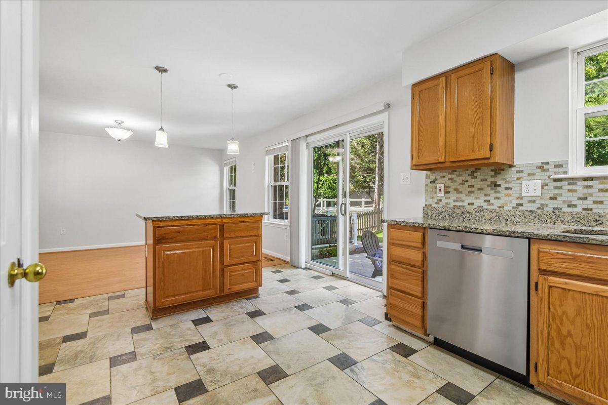 628 AUTUMN SKY COURT