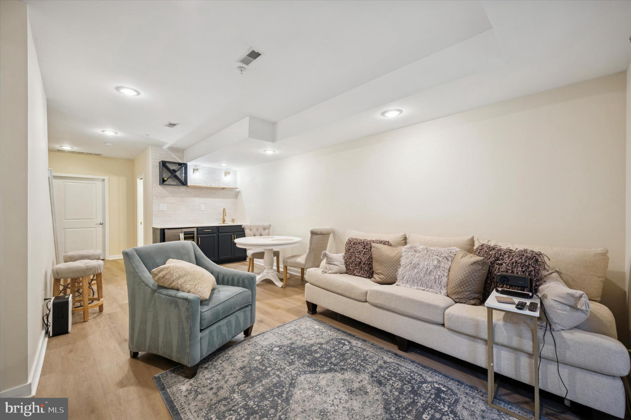 MANAYUNK - Residential