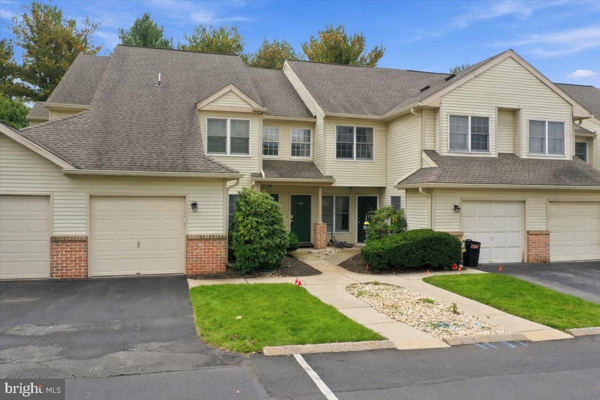 112 LINDFIELD CIRCLE