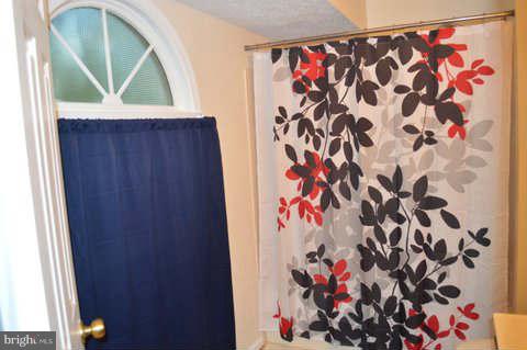 LAKE WILDERNESS - Residential