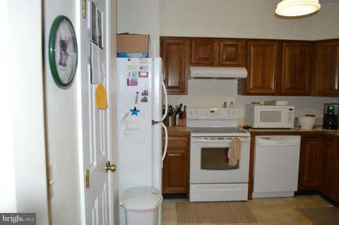 LAKE WILDERNESS - Residential