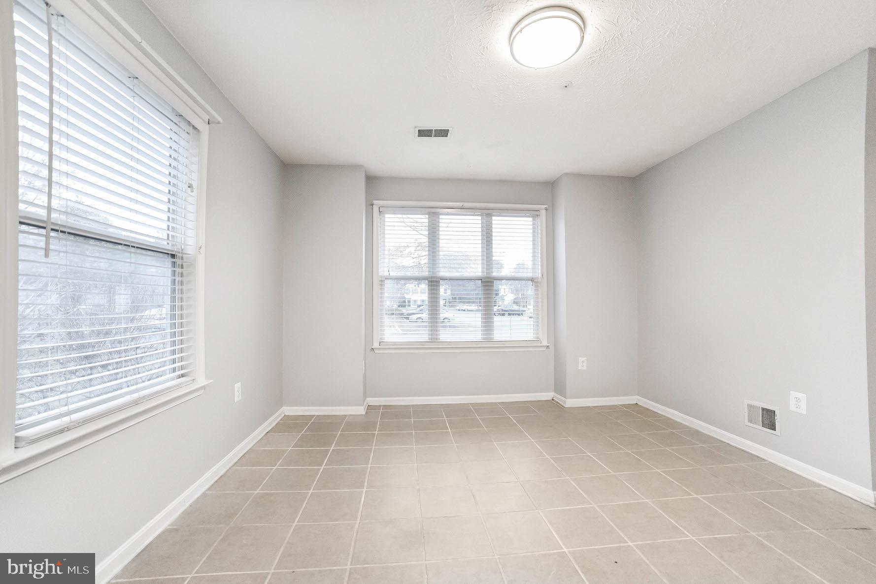 PICKETTS HARBOR - Residential