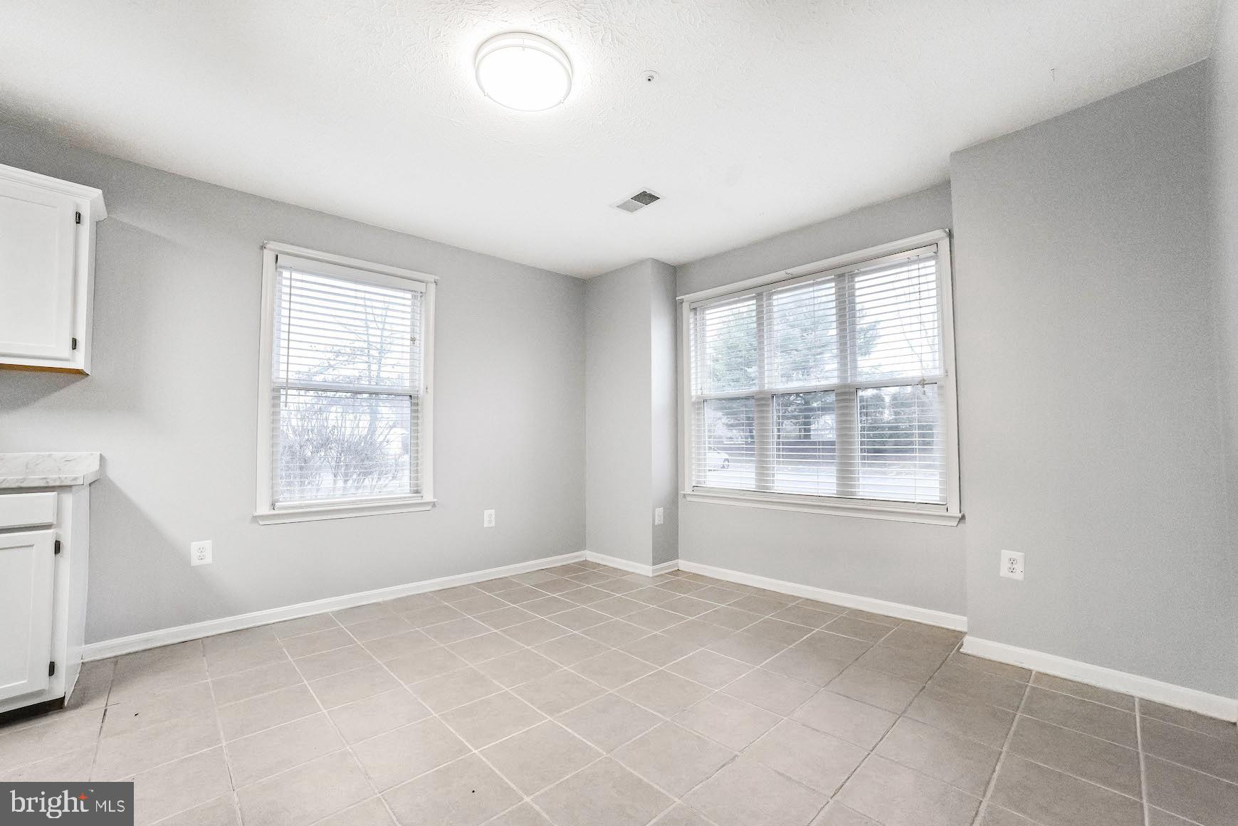 PICKETTS HARBOR - Residential