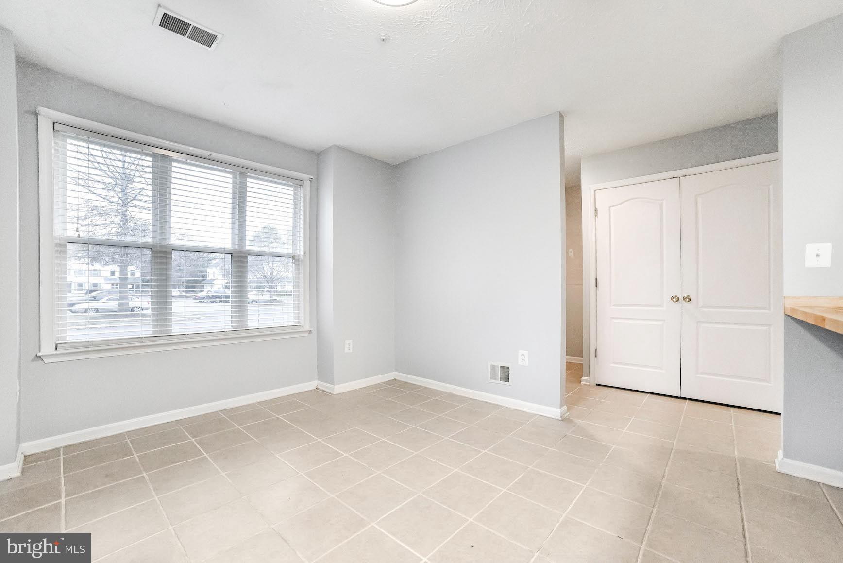 PICKETTS HARBOR - Residential