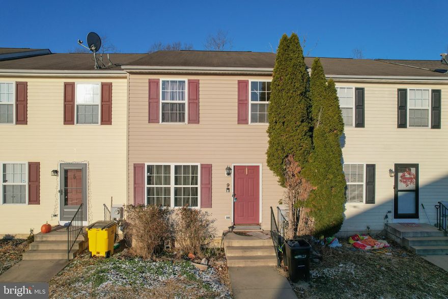 EXCELLENT Investor Opportunity in Inwood, WV!  This 3BR/ 2,5BA townhouse needs TLC and remediation after water damage in the basement area. Buyer should expect to see major overhaul needed throughout including new roof and HVAC system.   Damage to basement from water leak is significant, see disclosures for more info and before setting a property tour. Bring your toolbelt and crew to bring this beauty back  to a TEN!