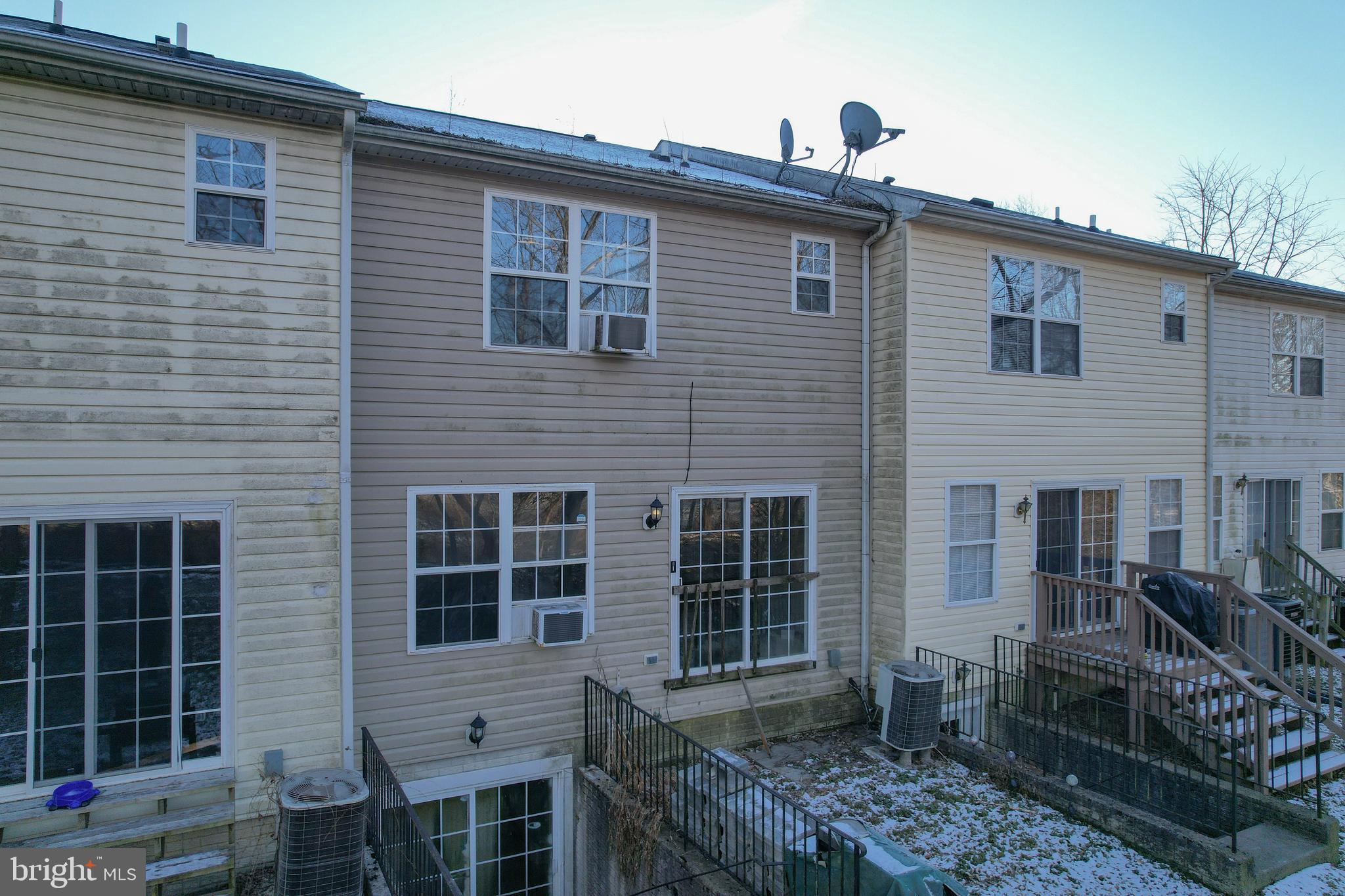 BUNKER HILL TOWNHOMES - Residential