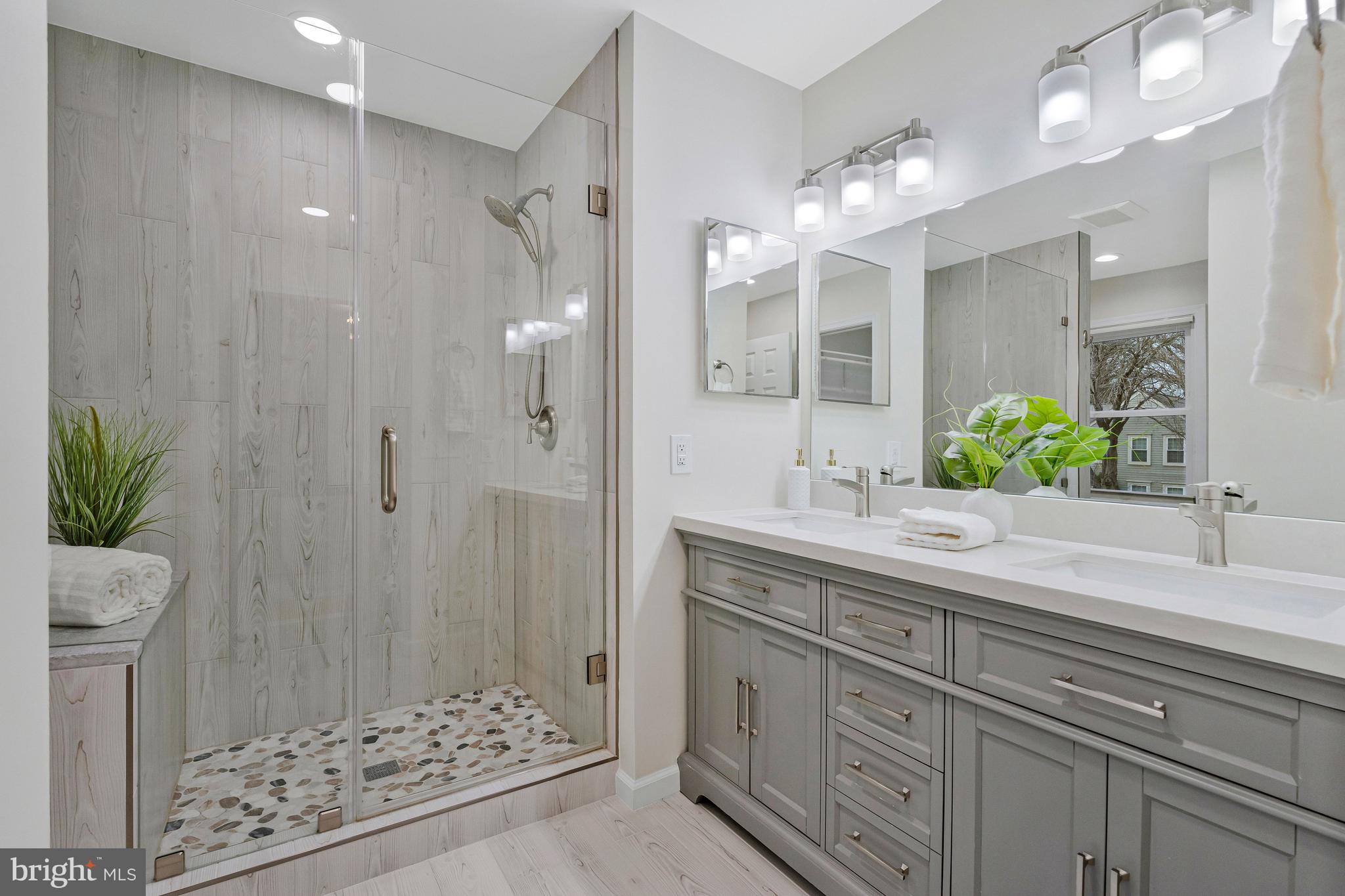 SENECA RIDGE - Residential