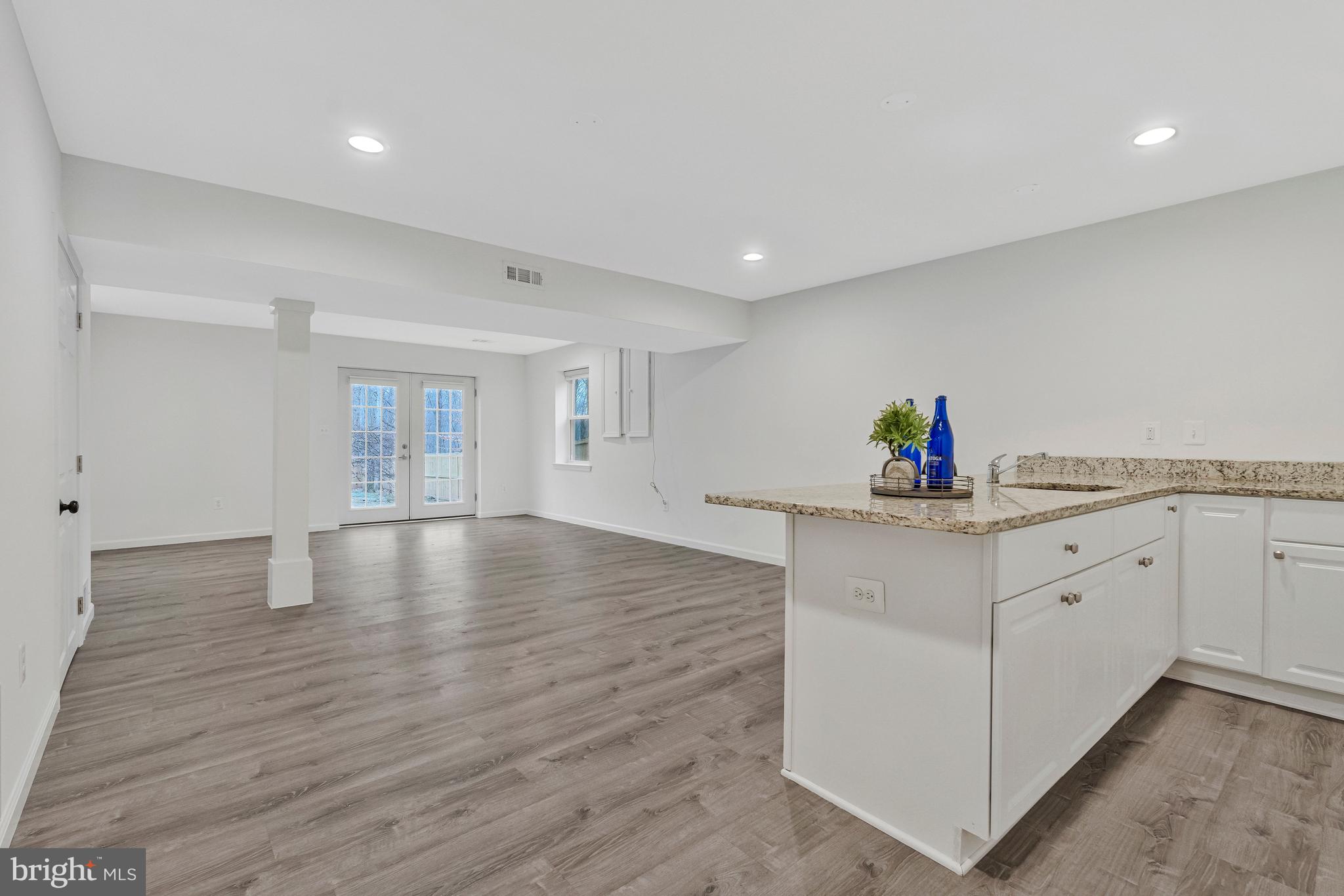 SENECA RIDGE - Residential