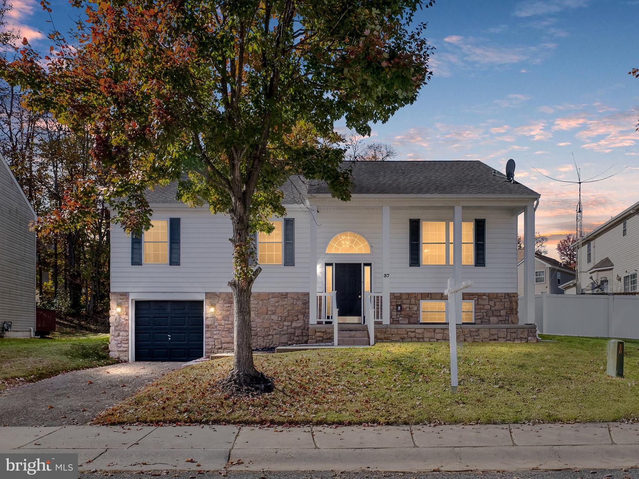 VILLAGE OF ELK RIDGE - Residential