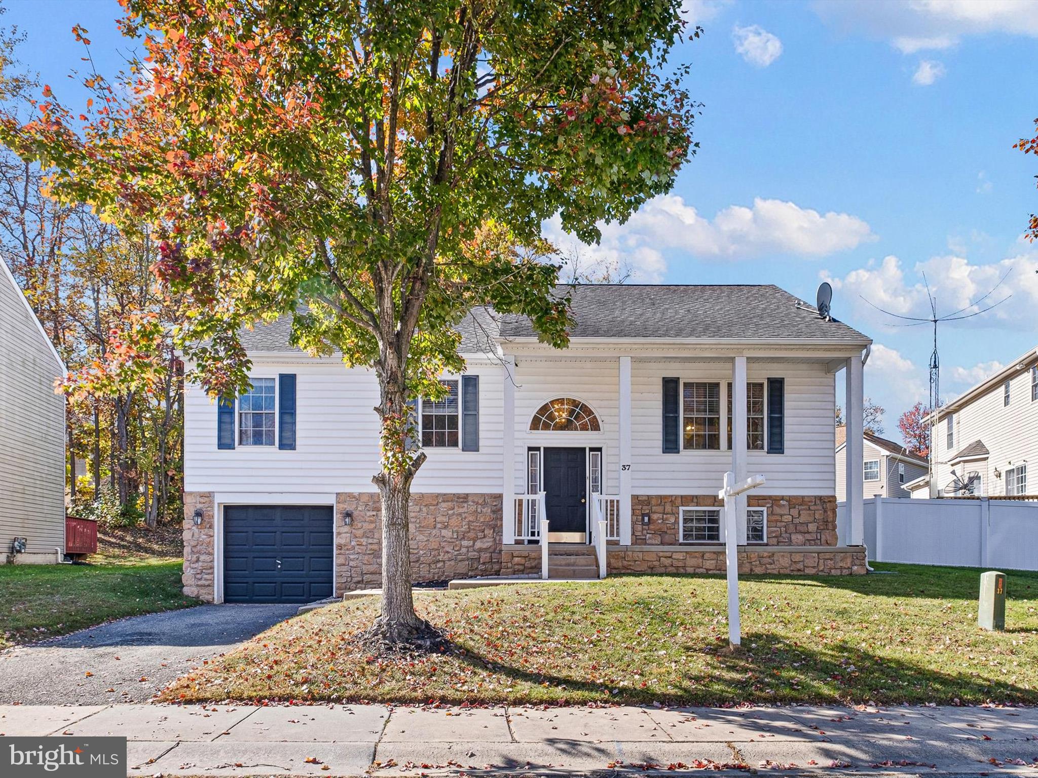 VILLAGE OF ELK RIDGE - Residential