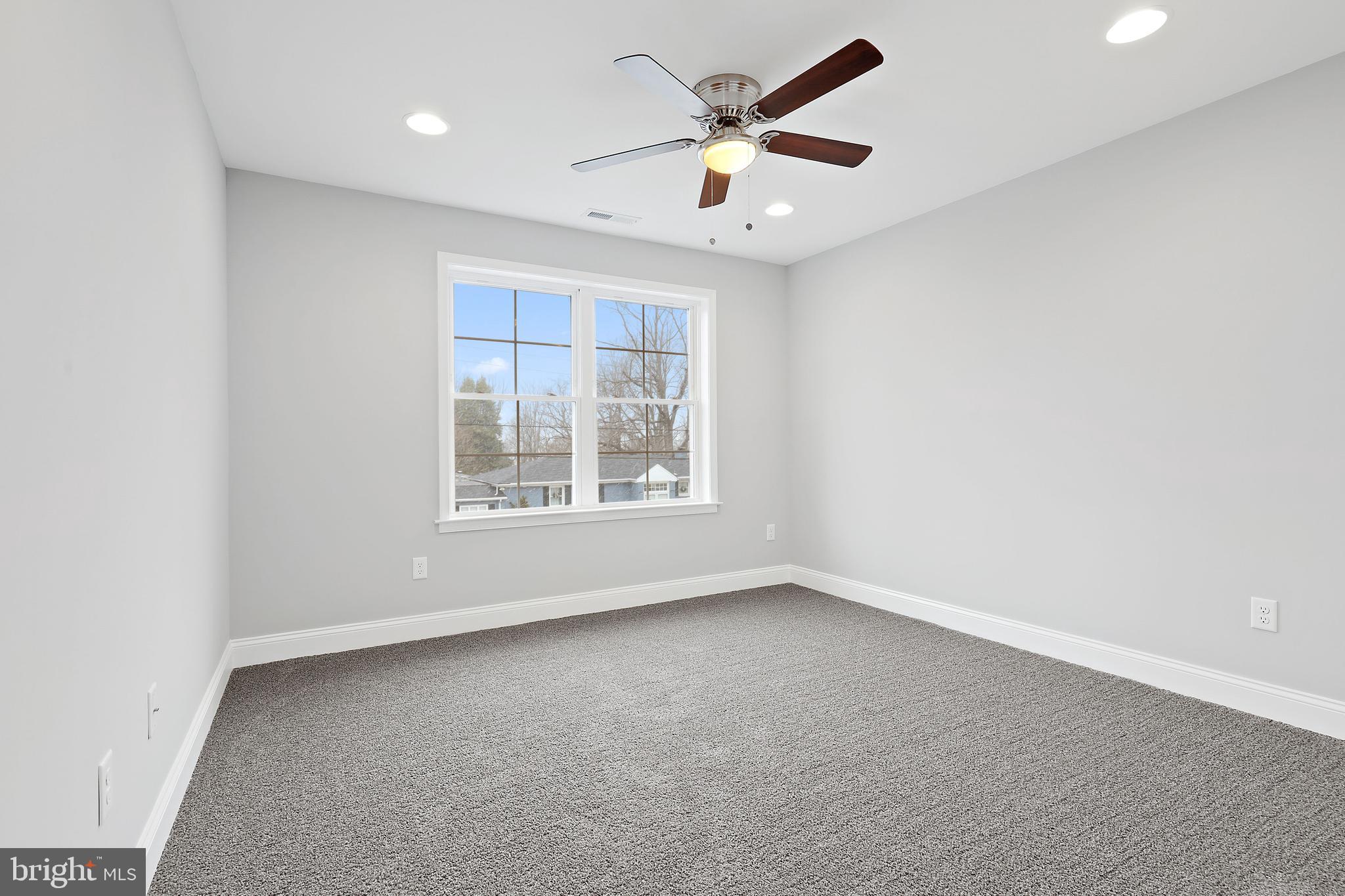 RIVIERA BEACH - Residential