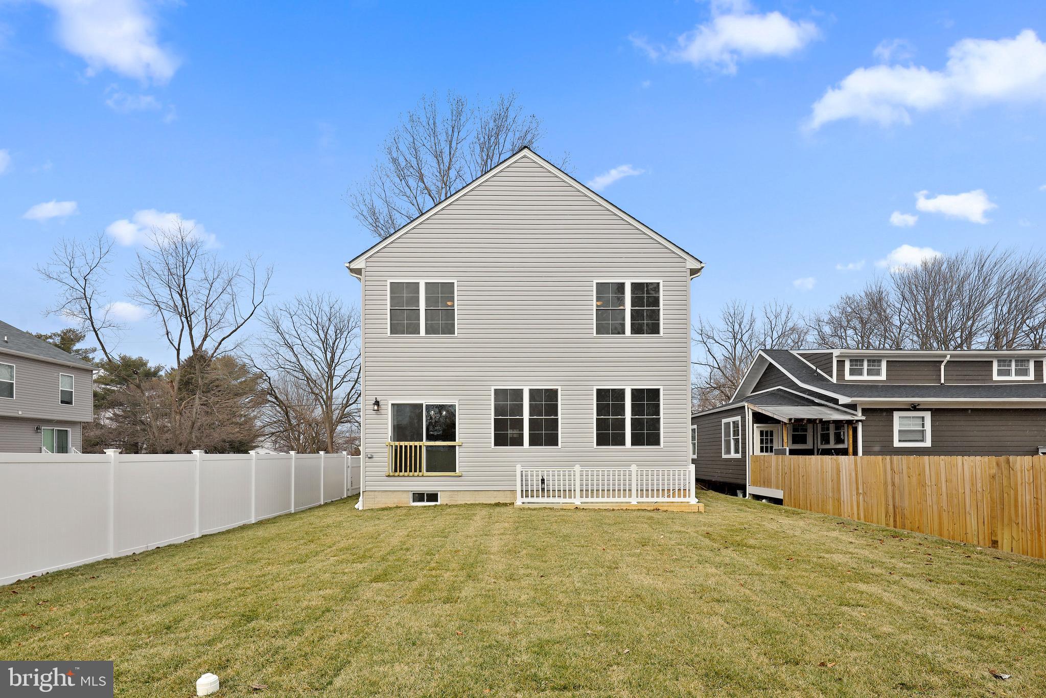 RIVIERA BEACH - Residential