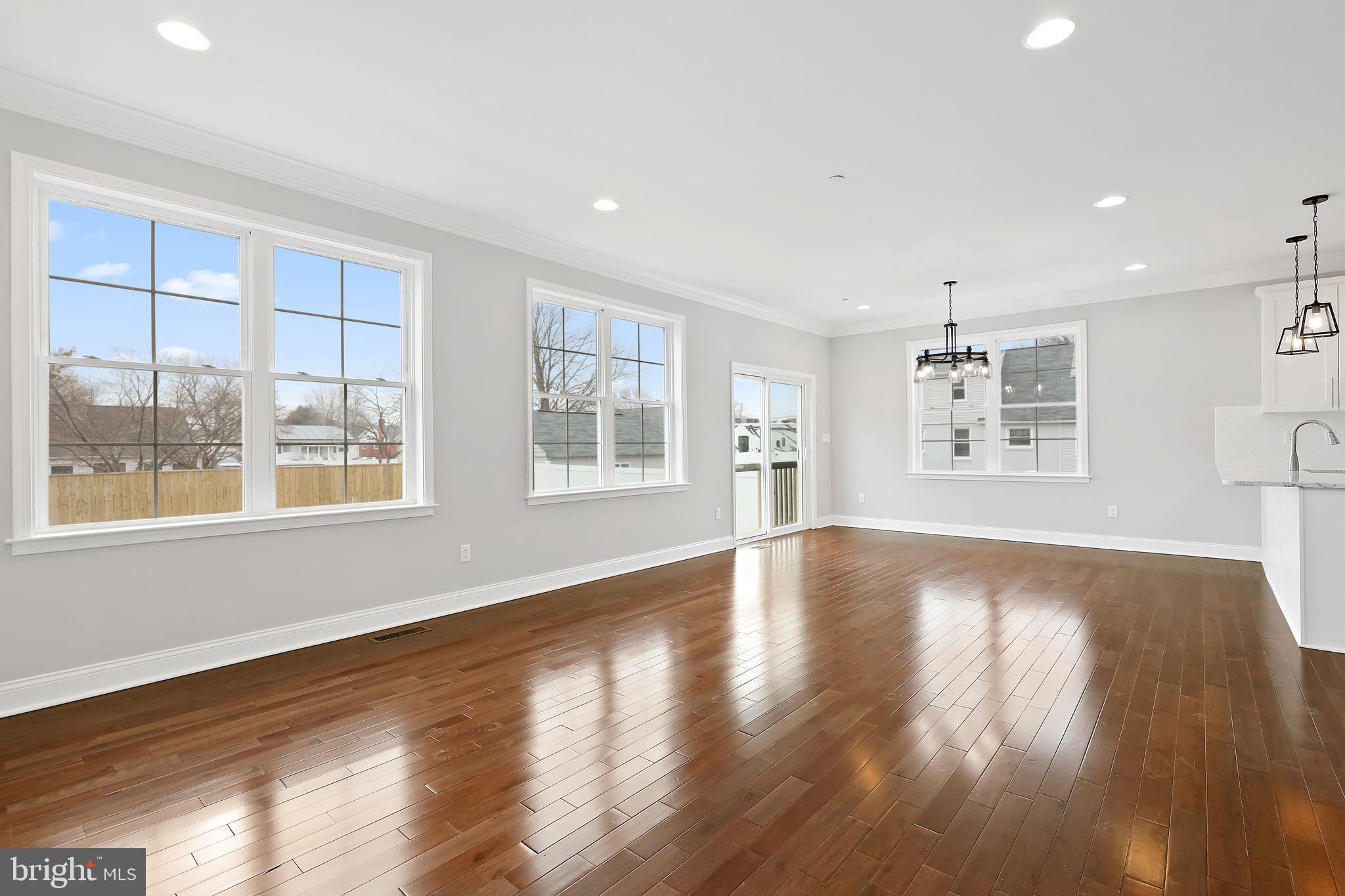 RIVIERA BEACH - Residential