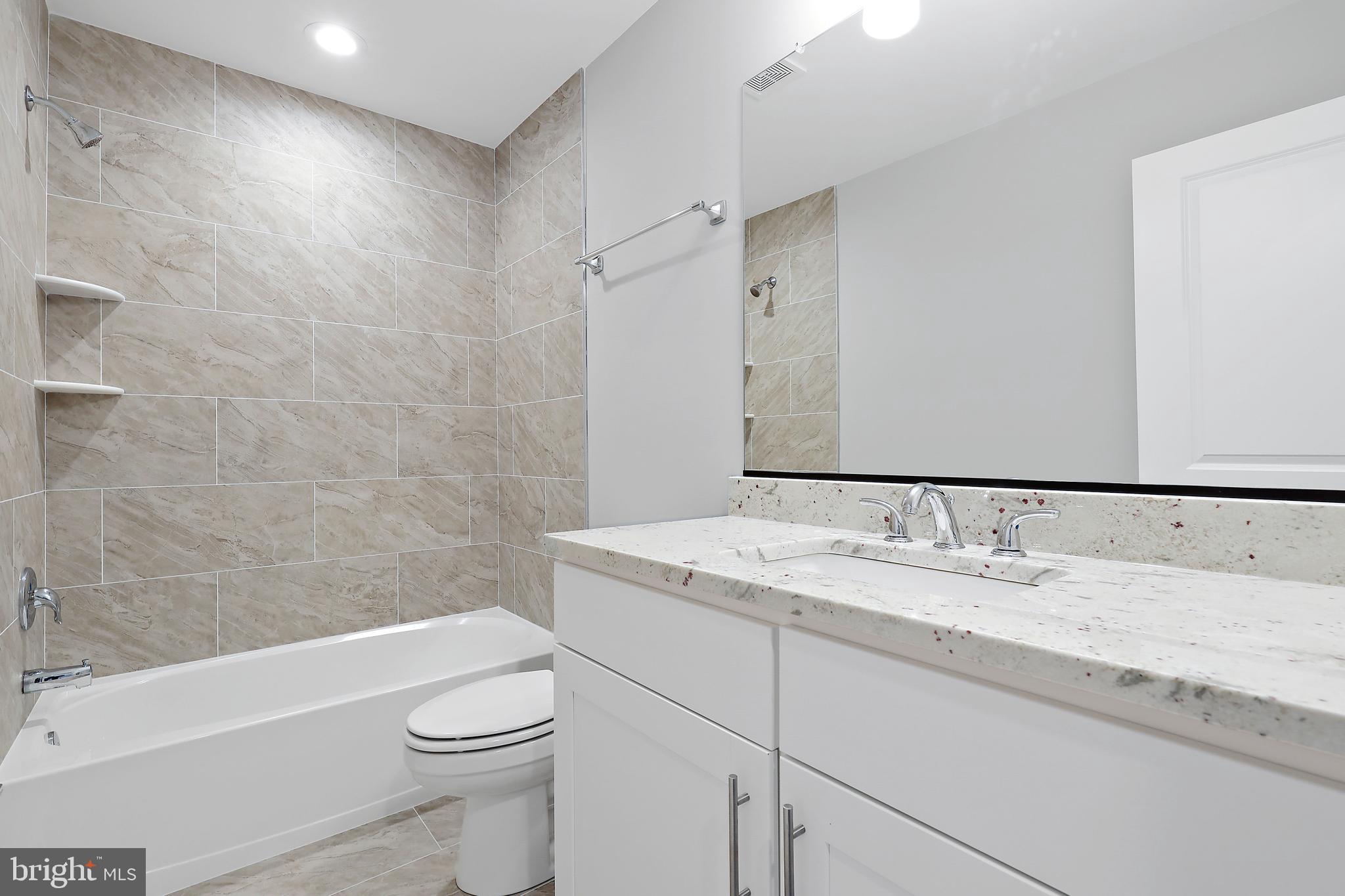 RIVIERA BEACH - Residential