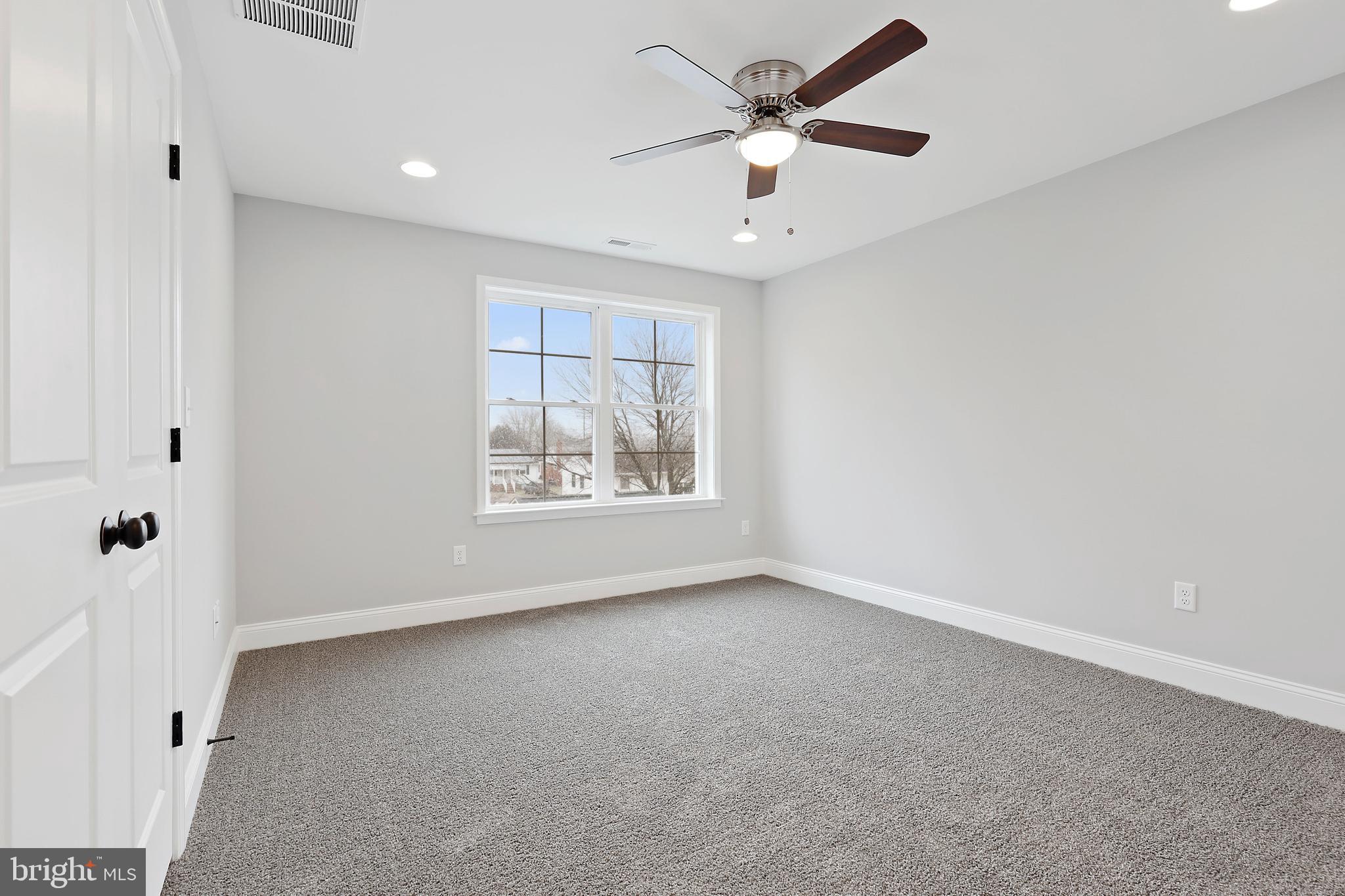 RIVIERA BEACH - Residential