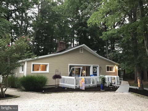 Homes For Sale - 698 Collins Court<br/> Sussex County, BETHANY BEACH, DE 19930