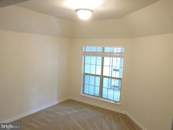 PENDERBROOK SQUARE CONDOMINIUMS - Residential Lease