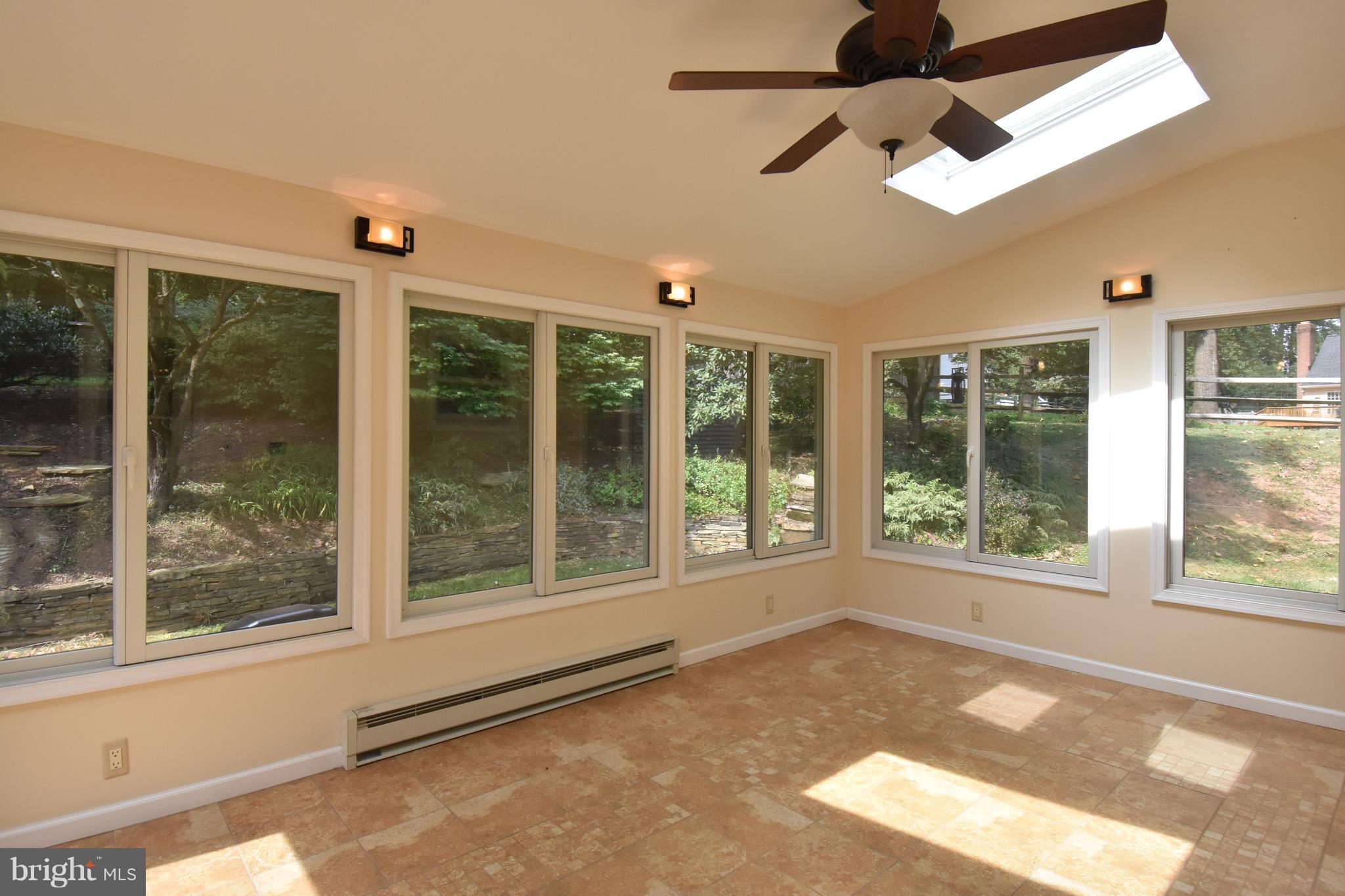 VALEWOOD AT HAMPTON GARDENS - Residential