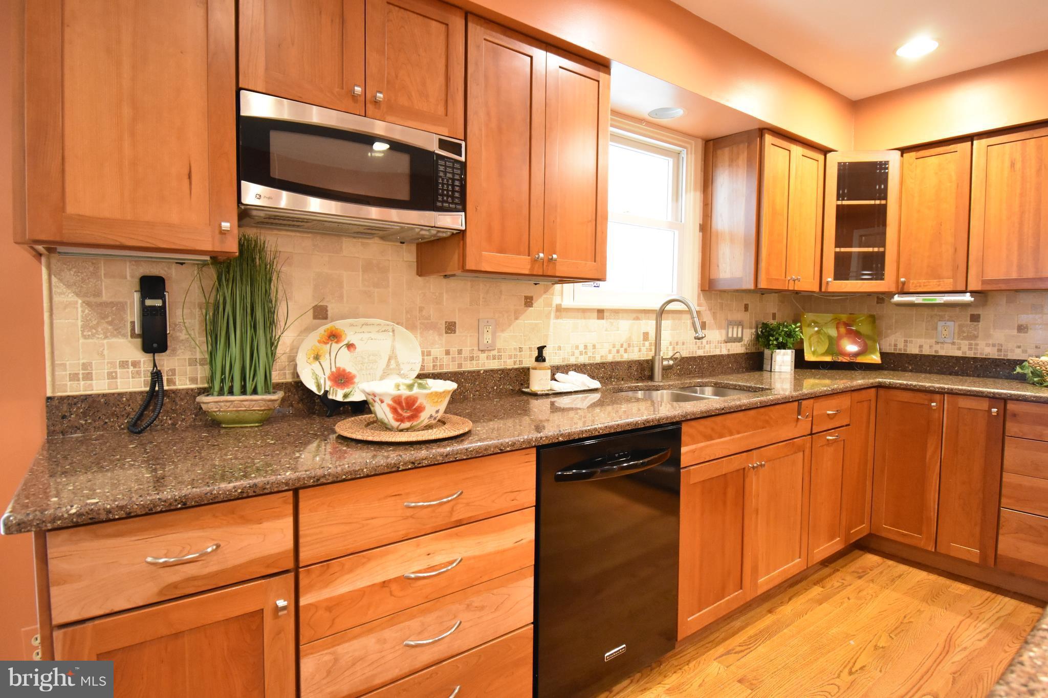 VALEWOOD AT HAMPTON GARDENS - Residential