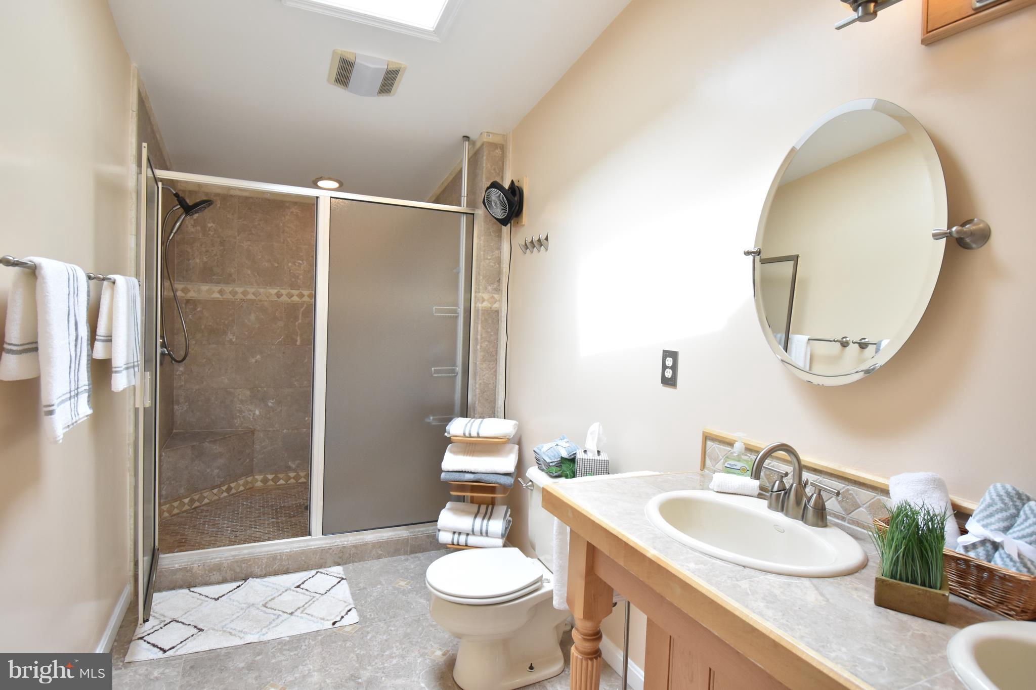 VALEWOOD AT HAMPTON GARDENS - Residential