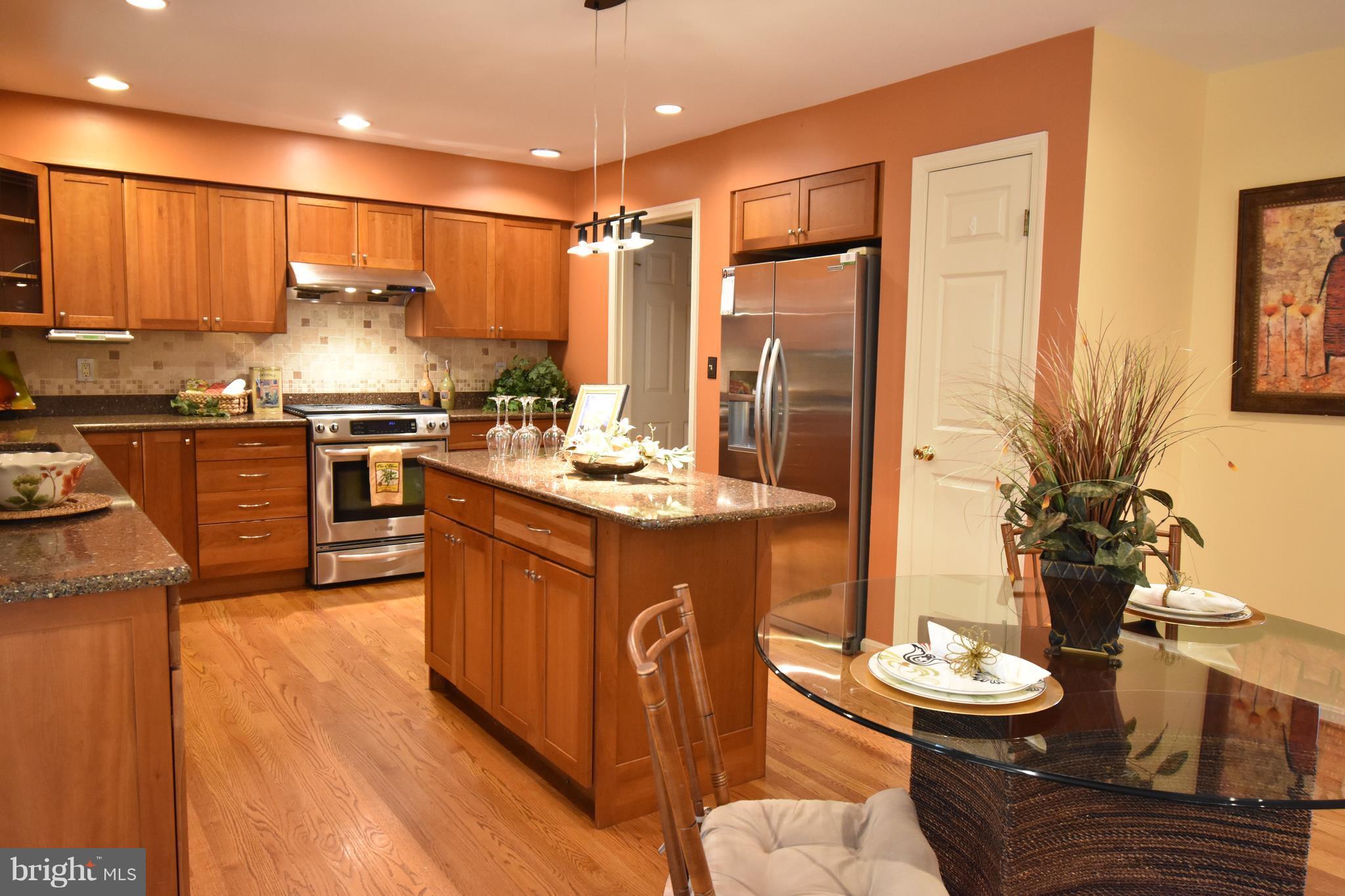 VALEWOOD AT HAMPTON GARDENS - Residential