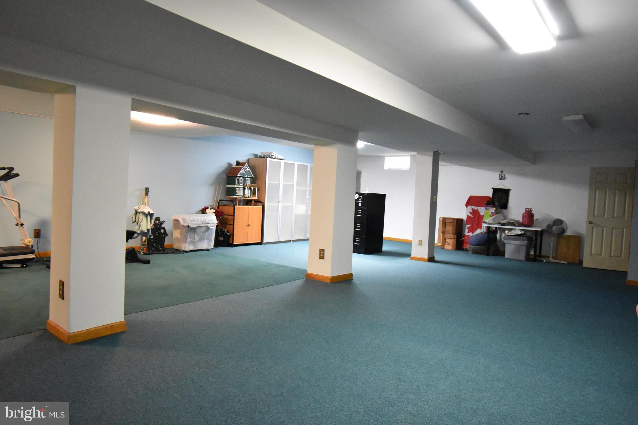 VALEWOOD AT HAMPTON GARDENS - Residential