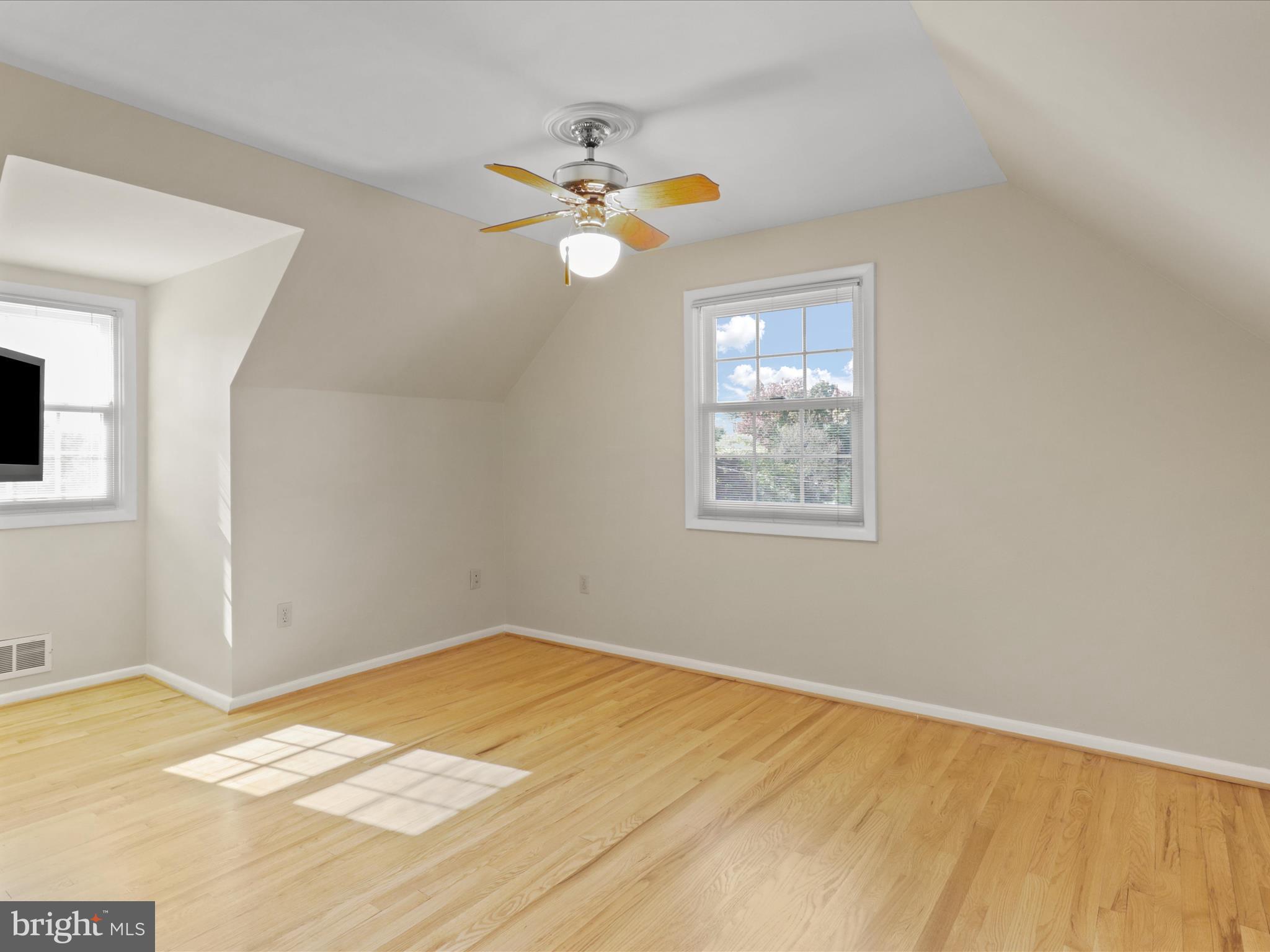 BURNT MILLS KNOLLS - Residential