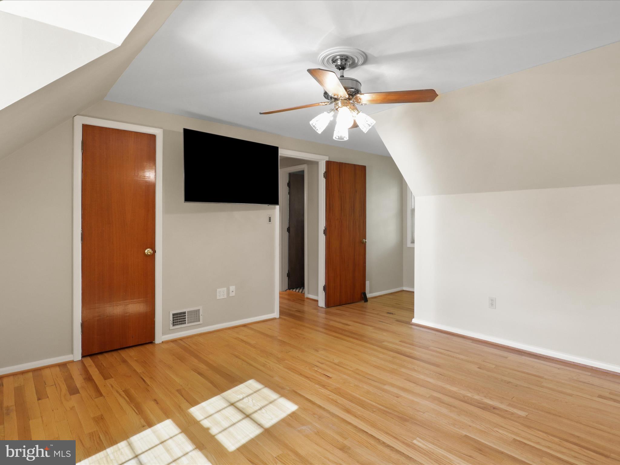 BURNT MILLS KNOLLS - Residential