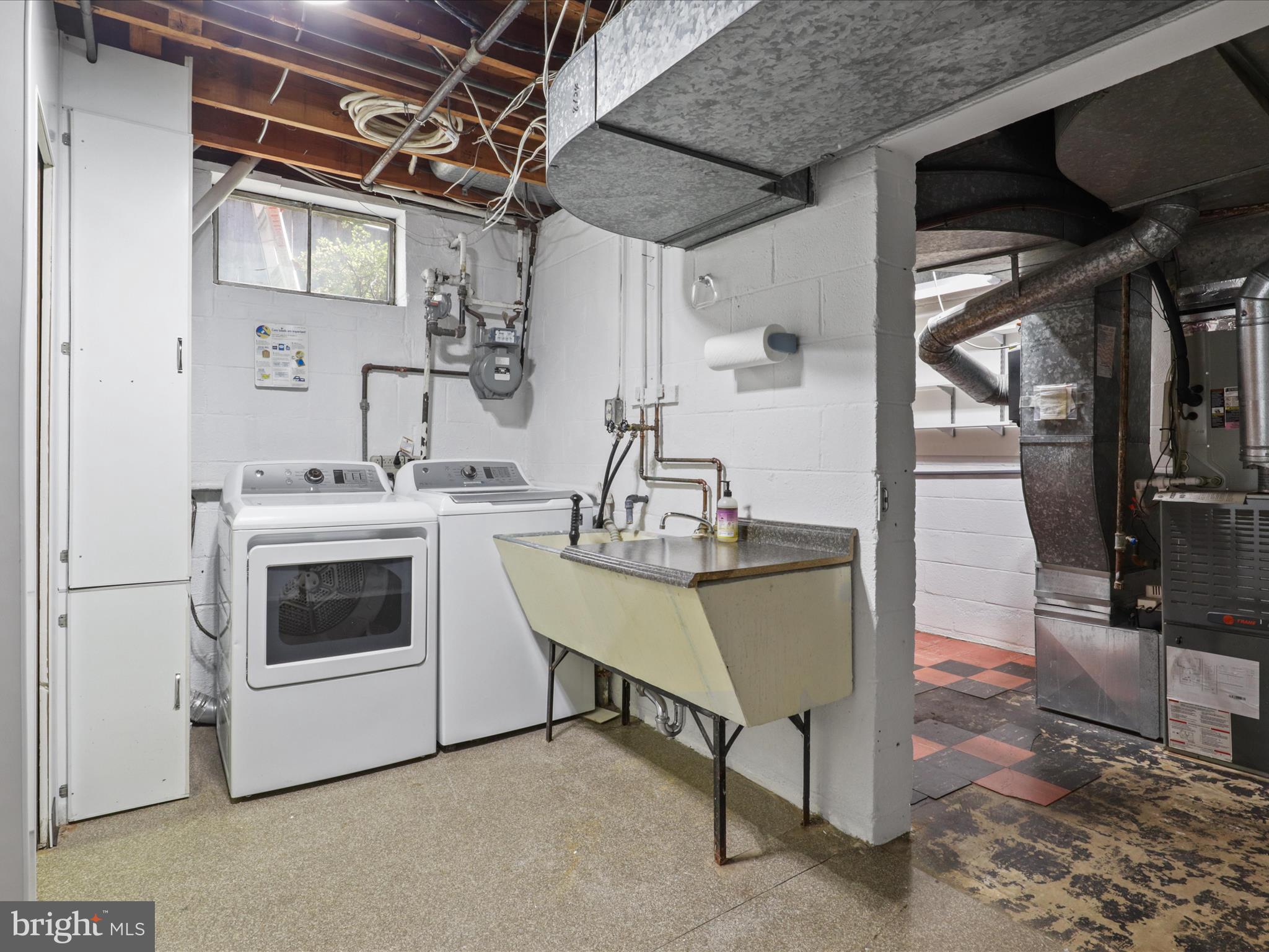 BURNT MILLS KNOLLS - Residential