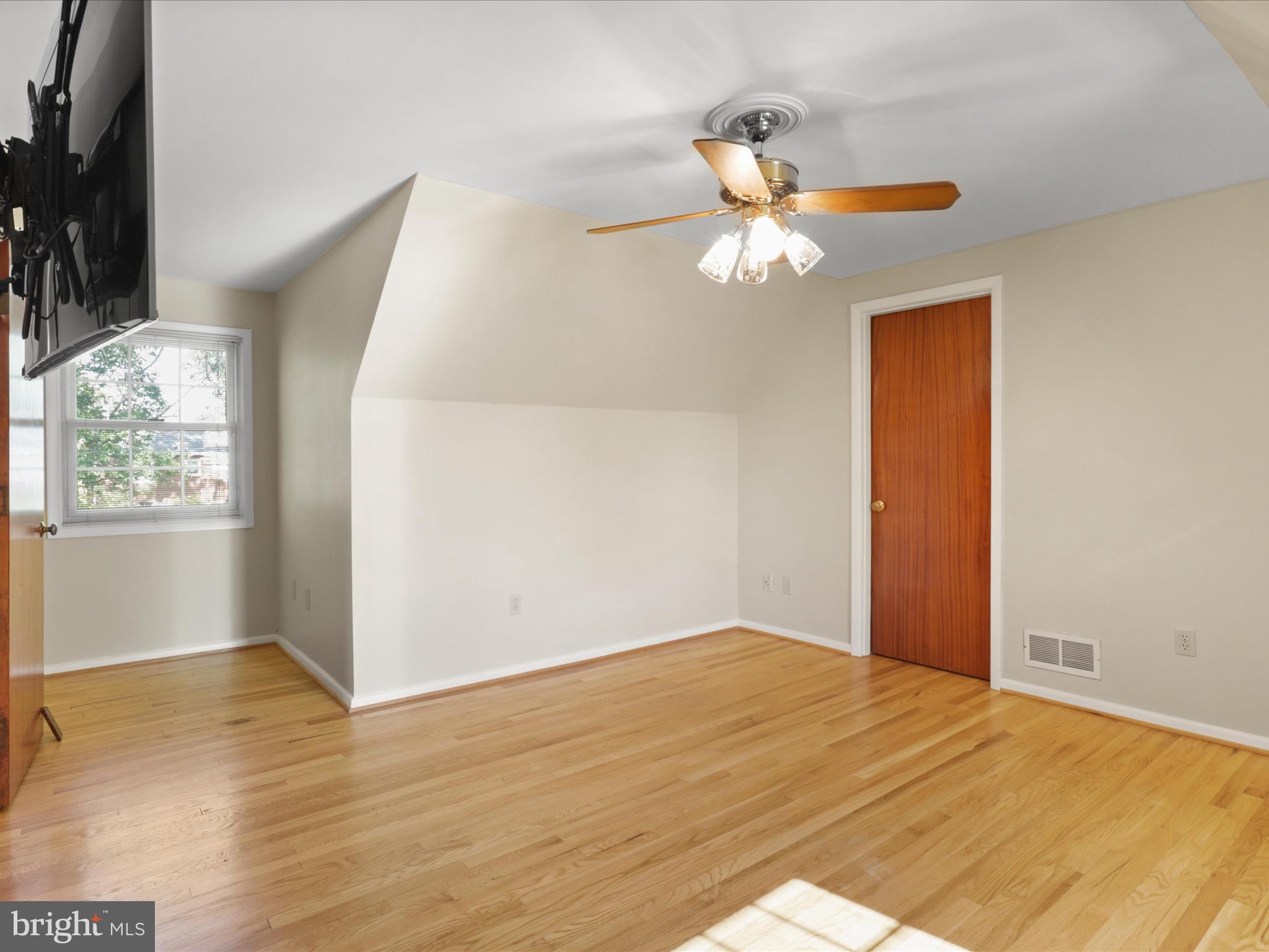 BURNT MILLS KNOLLS - Residential