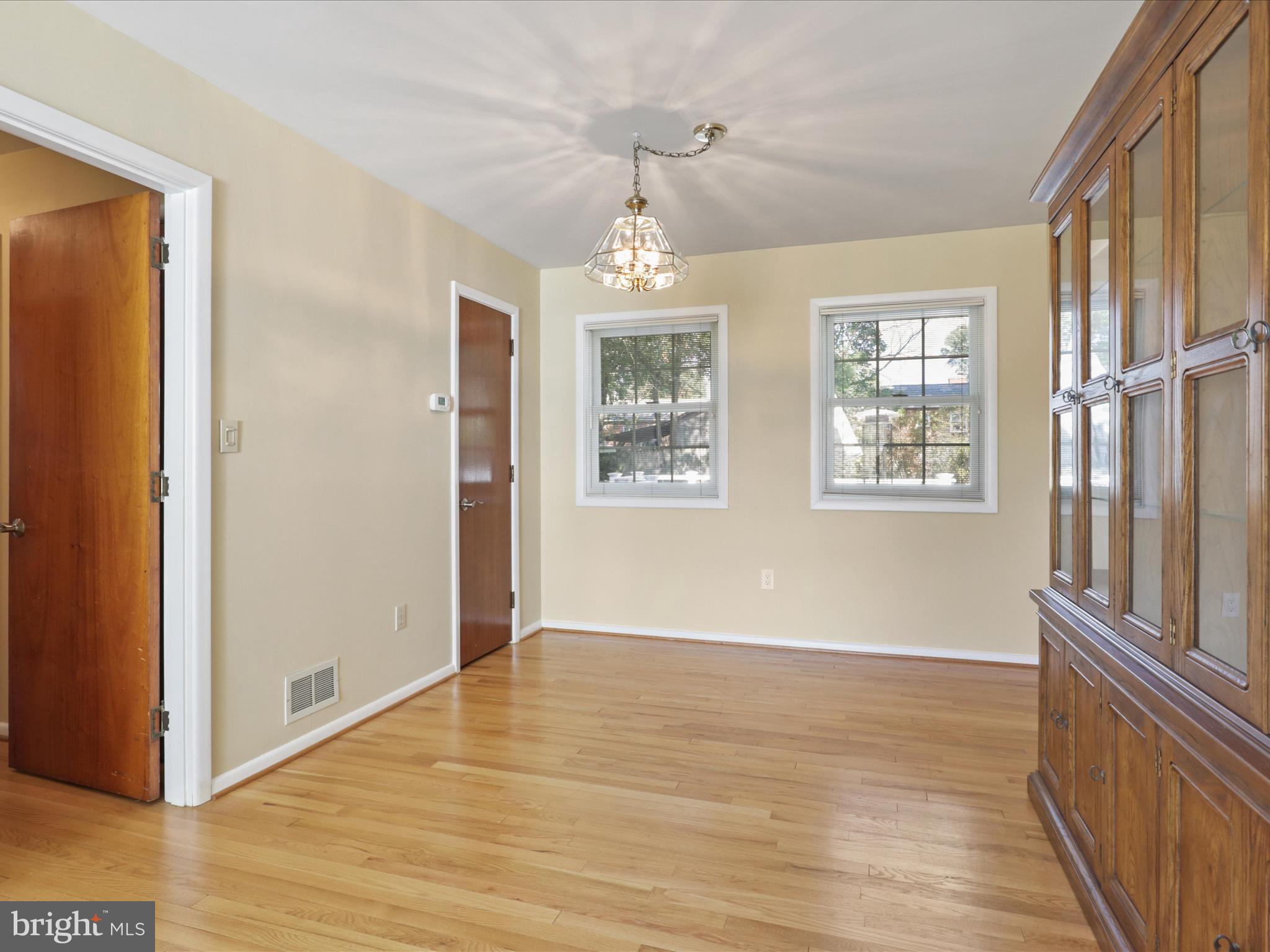 BURNT MILLS KNOLLS - Residential