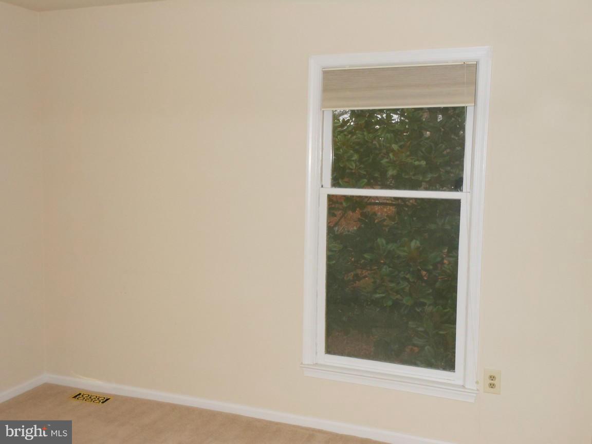 LAKE RIDGE - Residential Lease