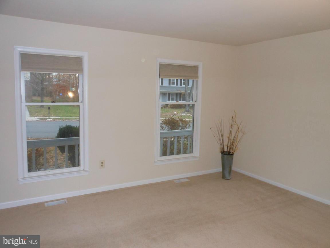 LAKE RIDGE - Residential Lease