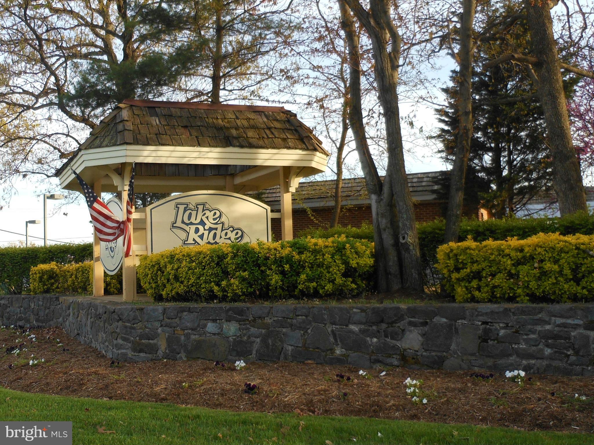 LAKE RIDGE - Residential Lease