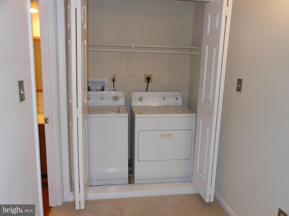 LAKE RIDGE - Residential Lease