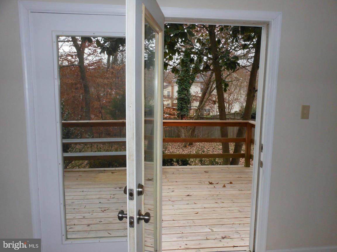 LAKE RIDGE - Residential Lease