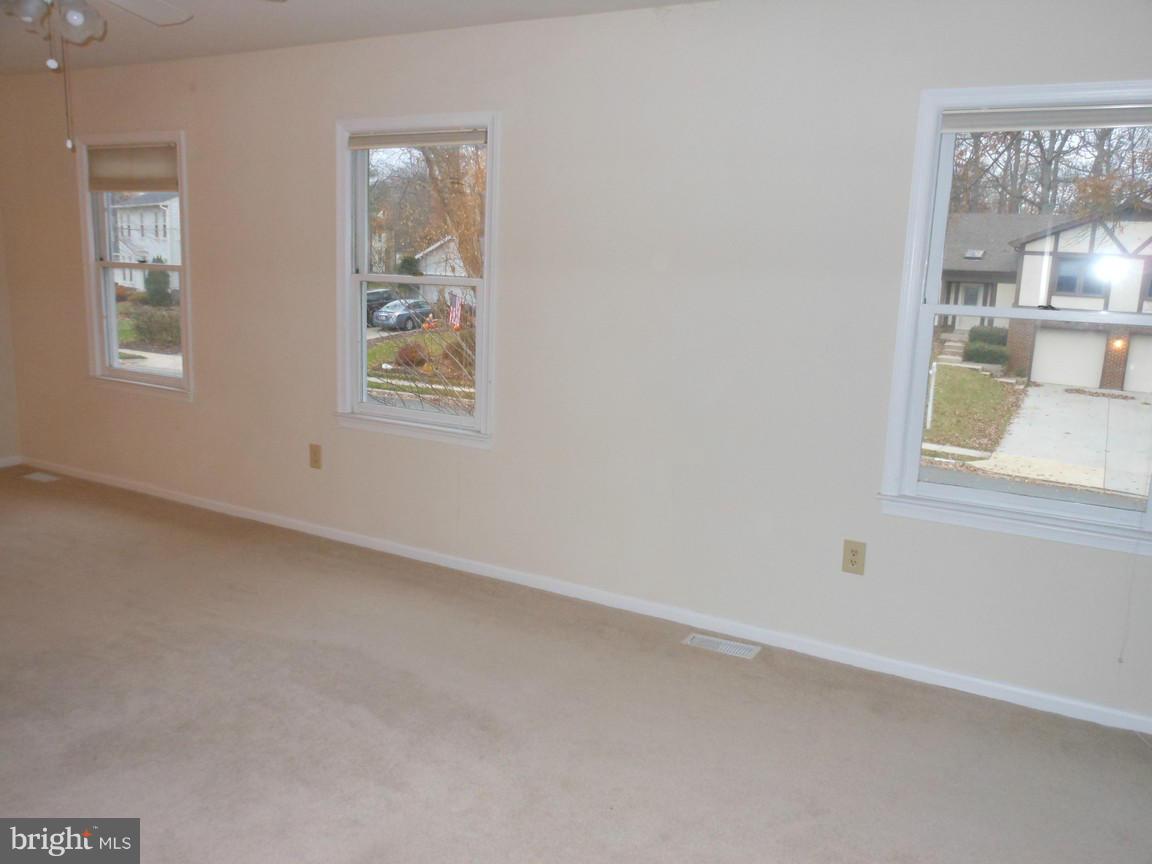 LAKE RIDGE - Residential Lease